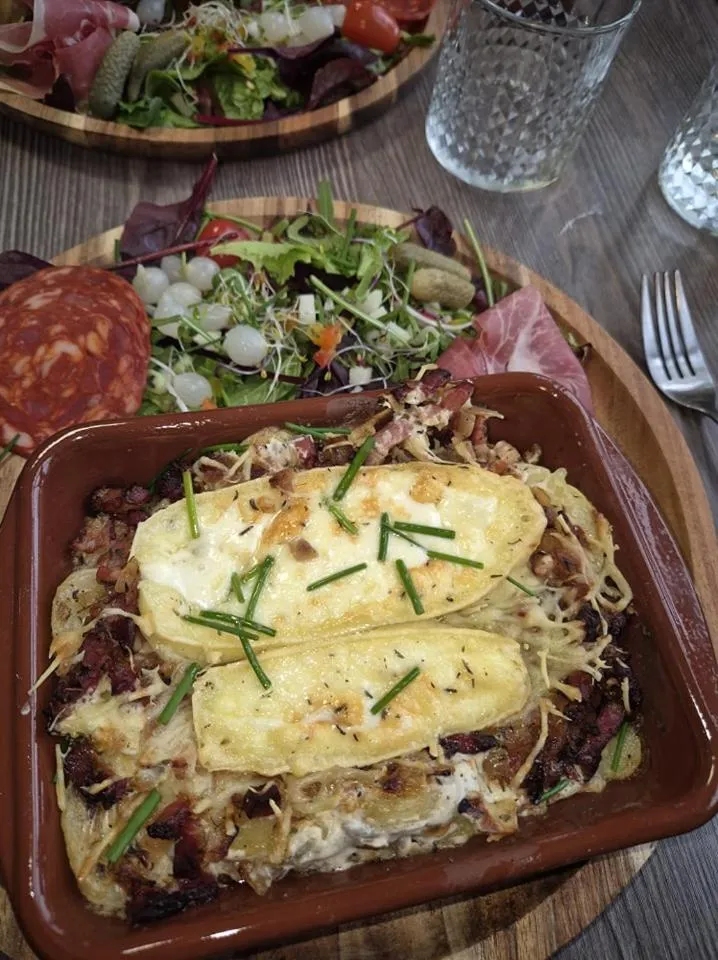 Restaurant/places to eat in Haras des Chartreux