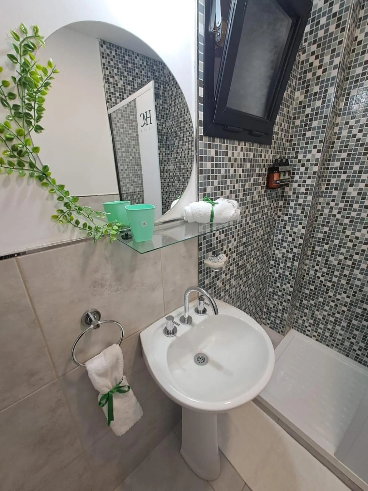 Bathroom in Hotel Caseros Salta