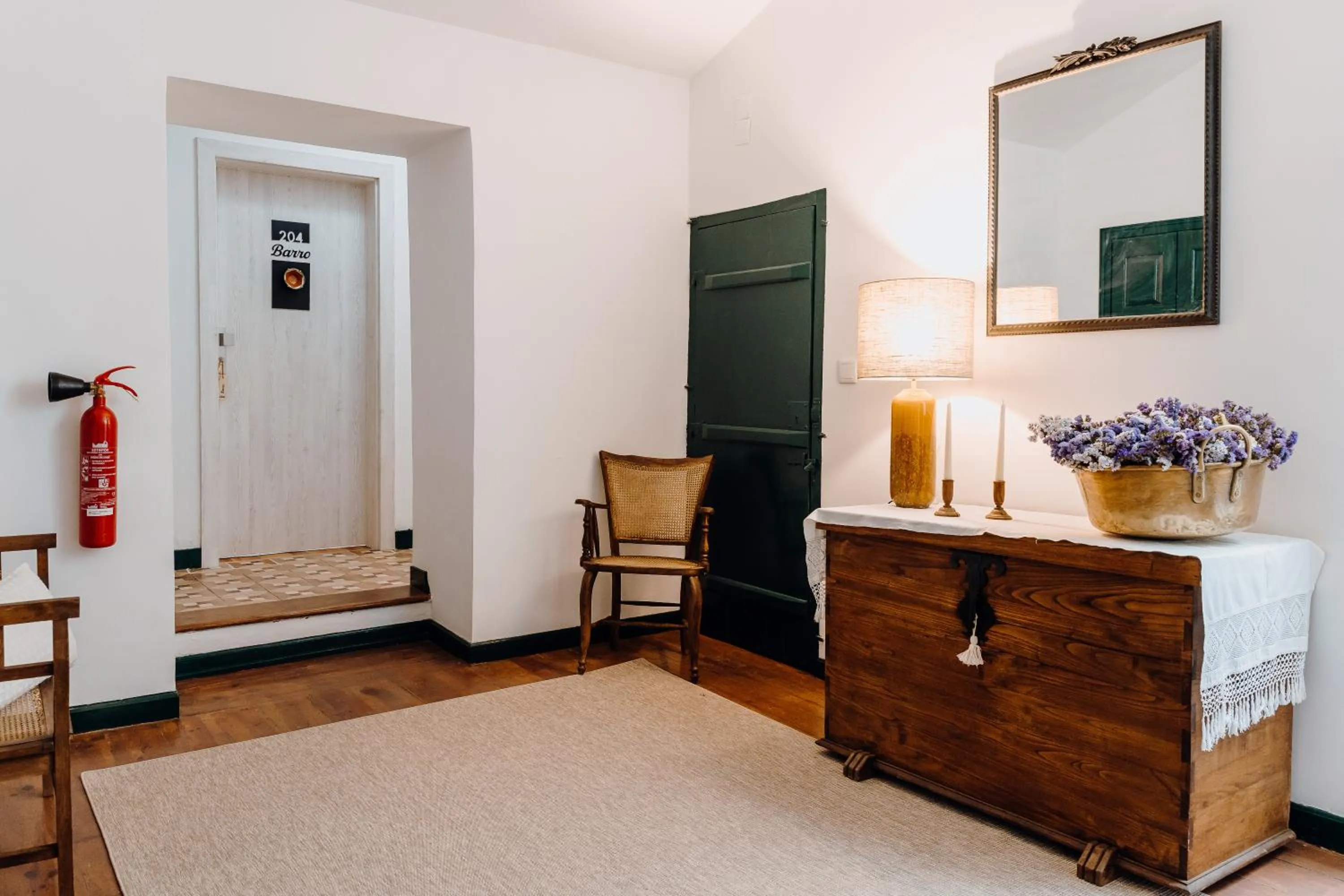 Lobby or reception, Bed in Quinta do Louredo - Évora