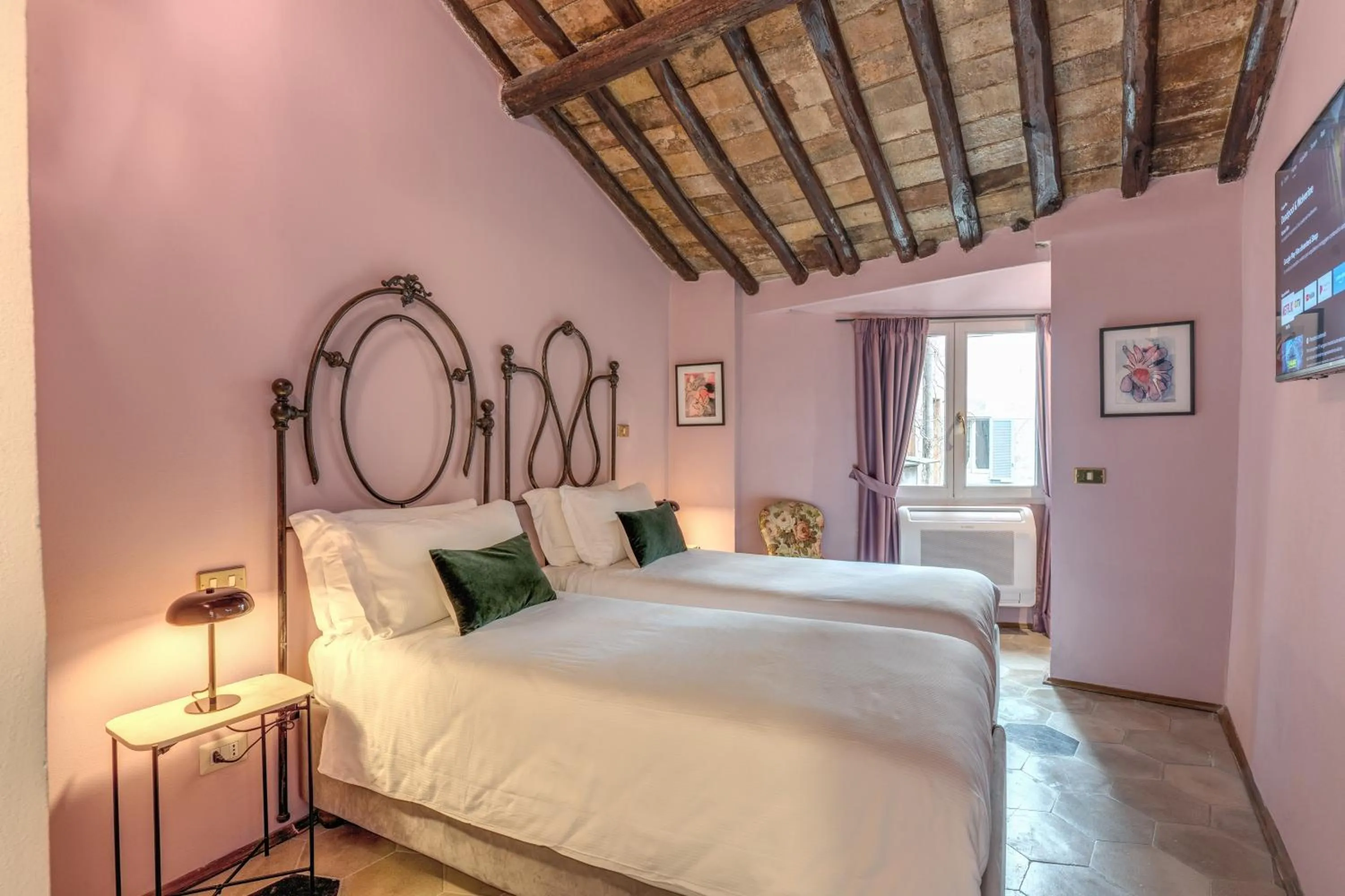 Bed in Residenza Brama - Art ApartHotel