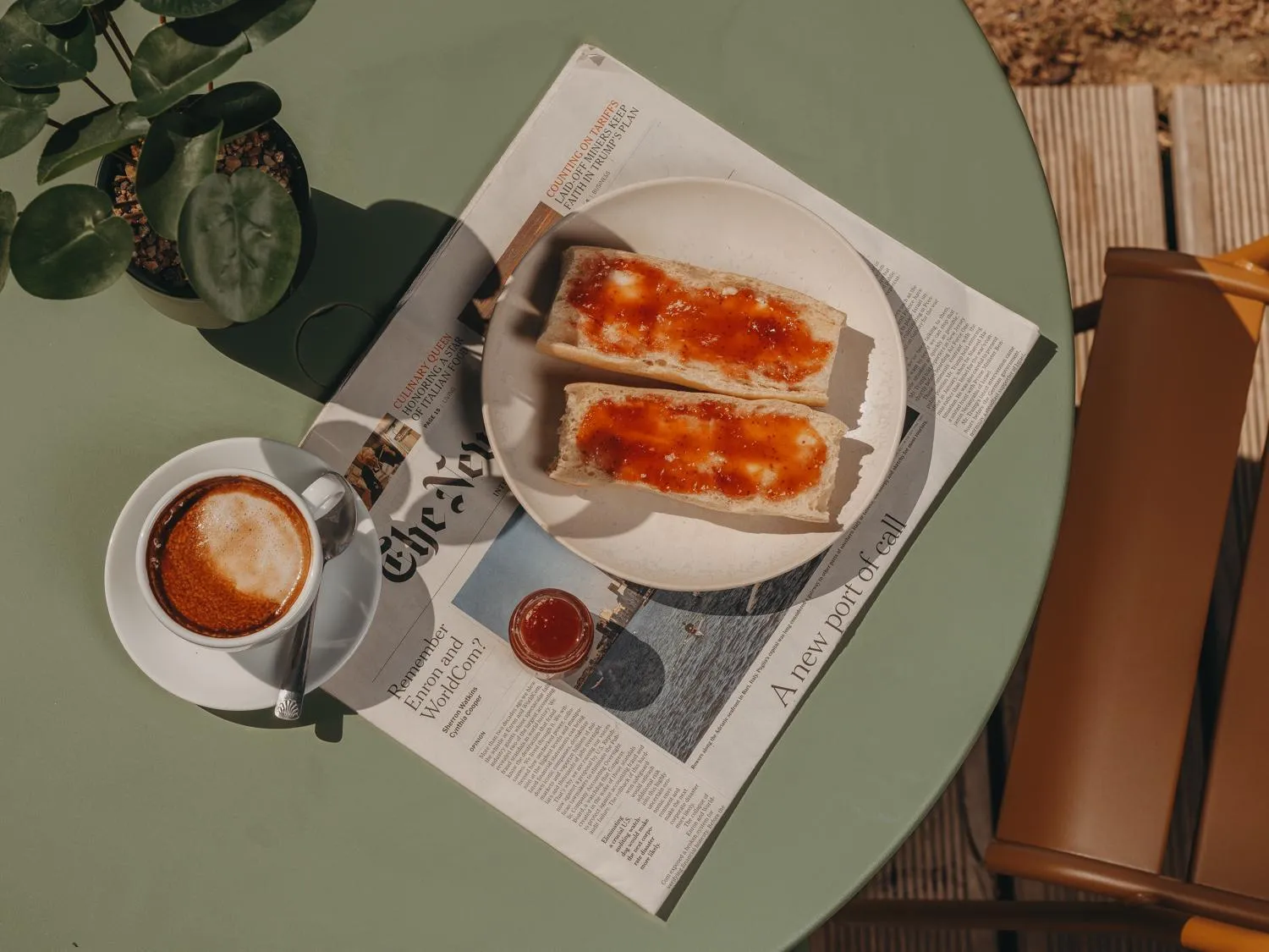 Breakfast in Hôtel le Bout du Parc de Versailles