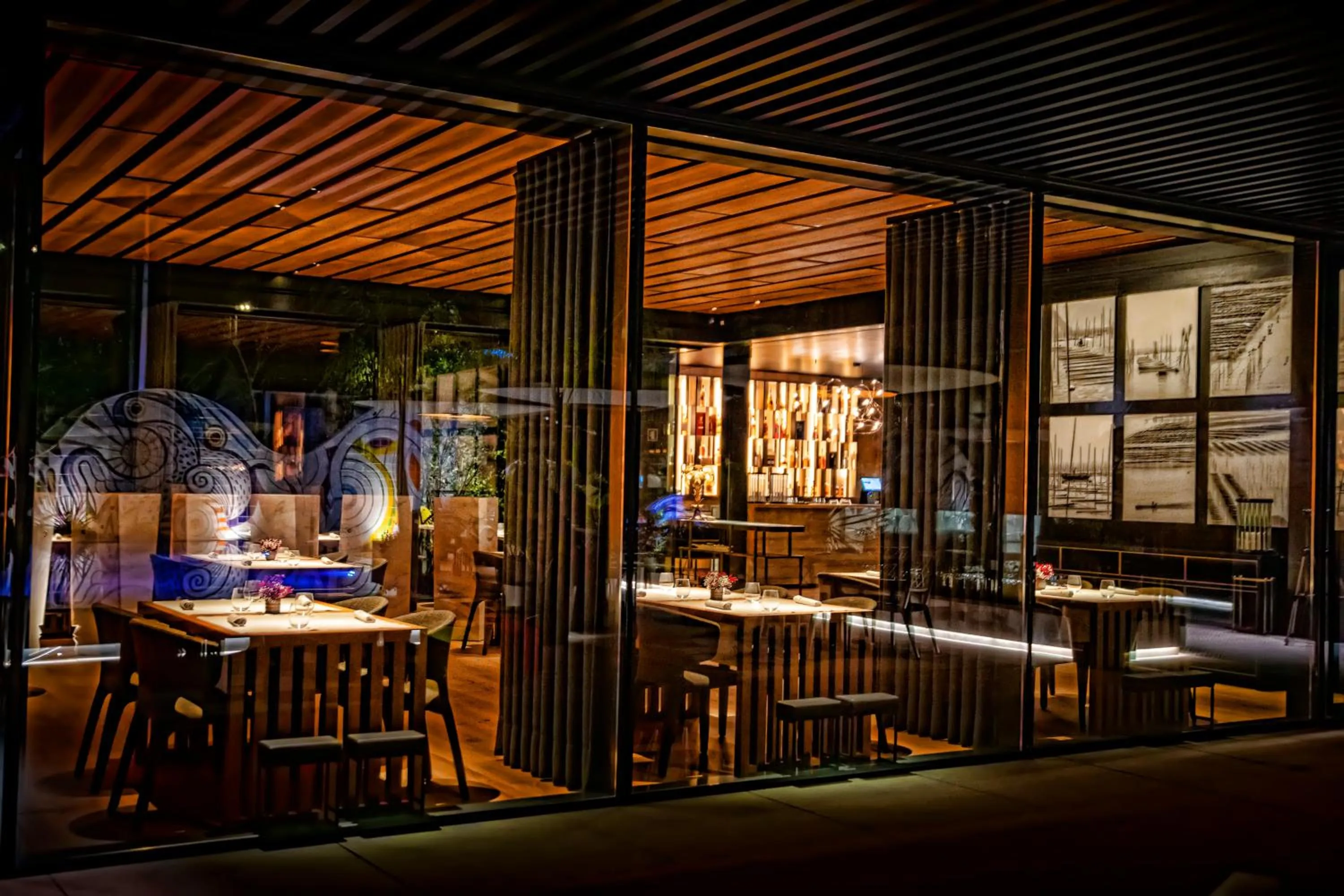 Property building in Palatial Suites