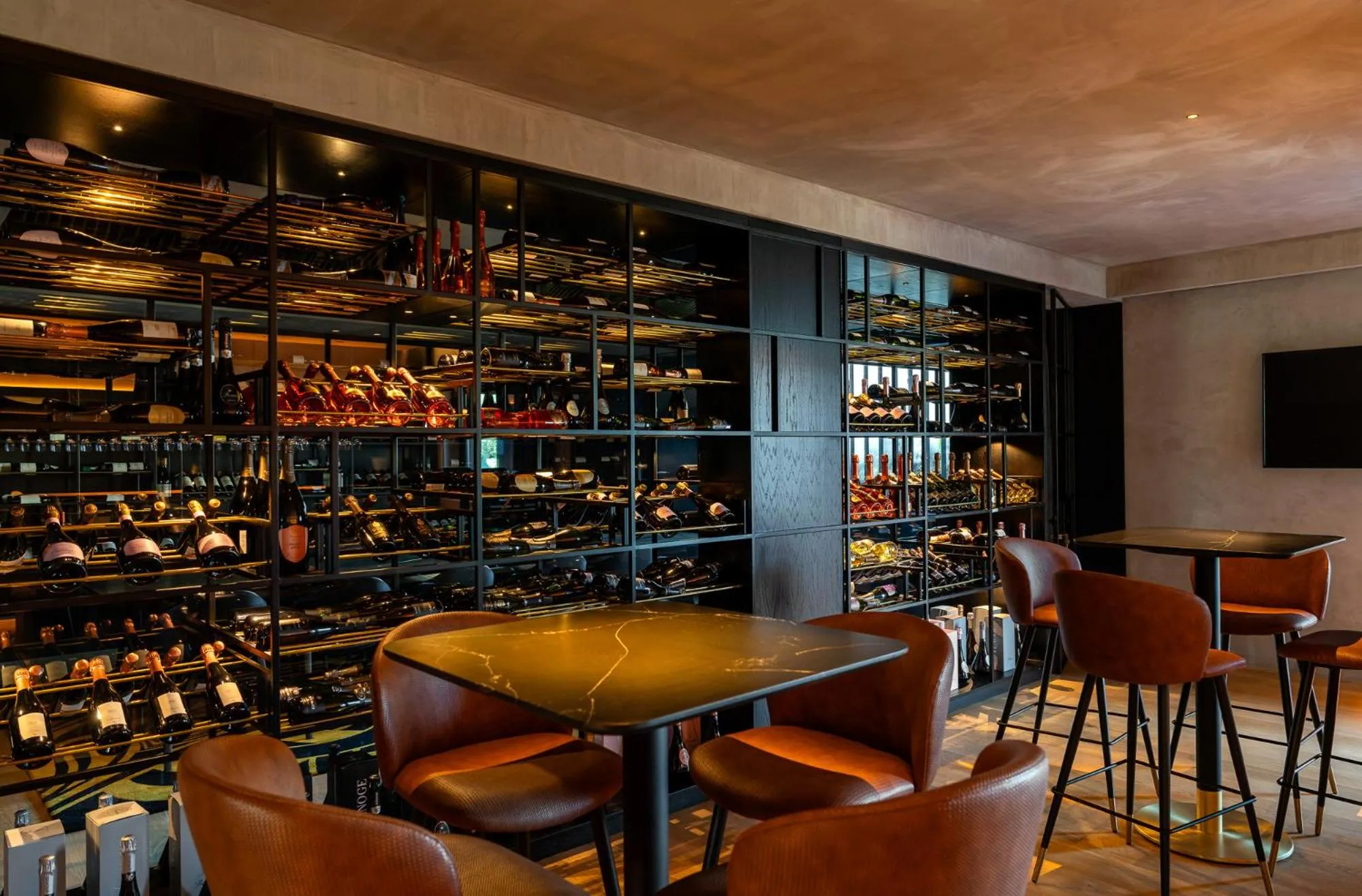 Lounge or bar in Palatial Suites