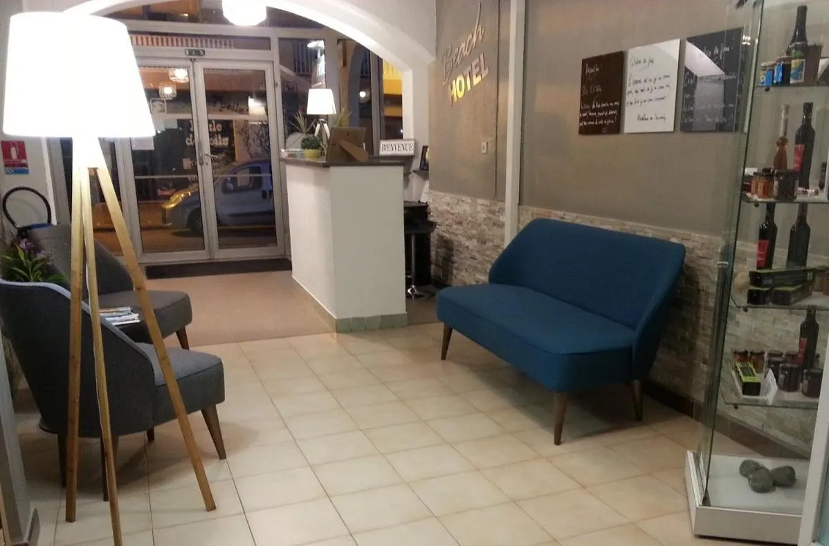 Lobby or reception in Hôtel Beach