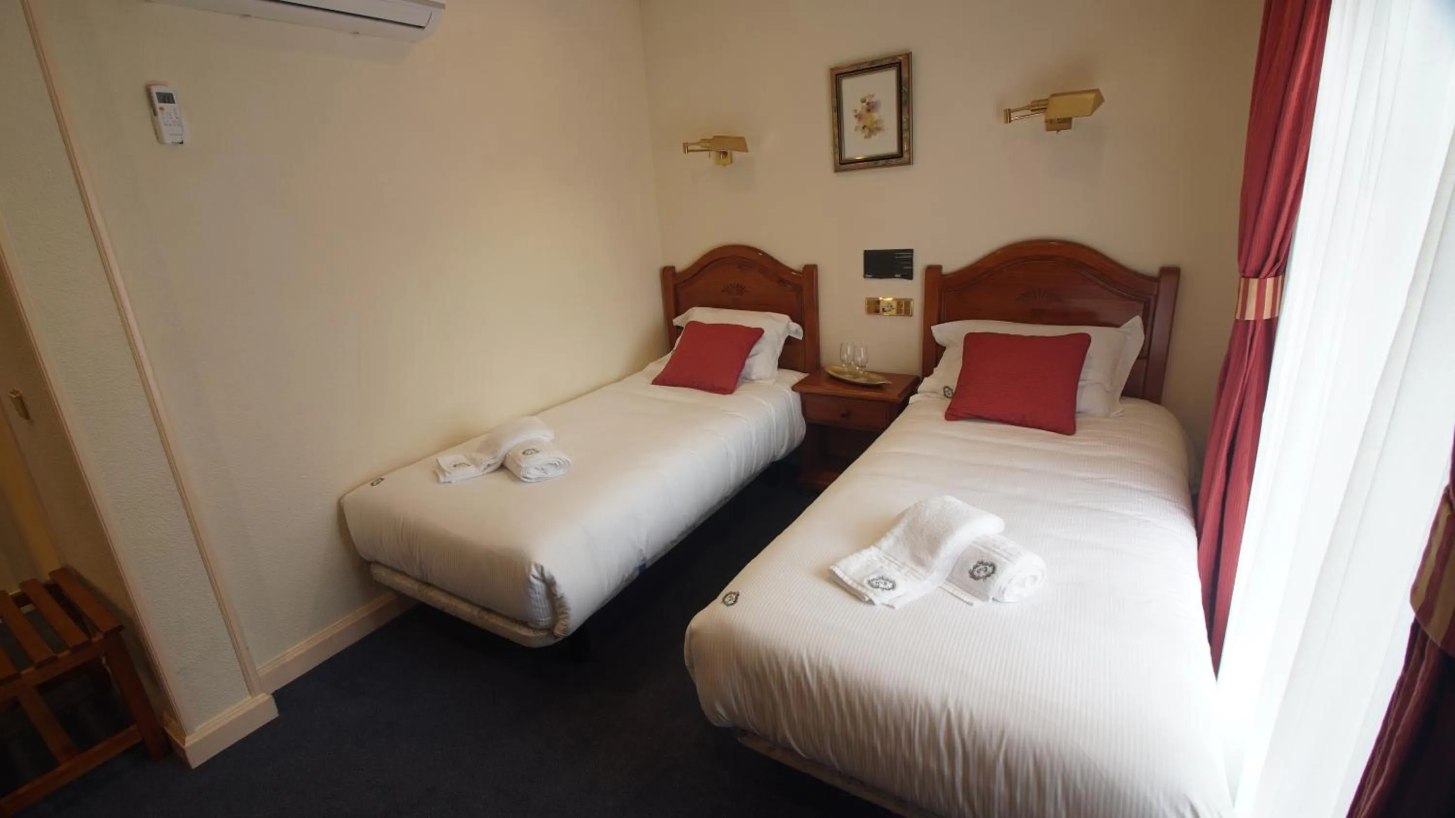 Bedroom, Bed in HOTEL RIAZA