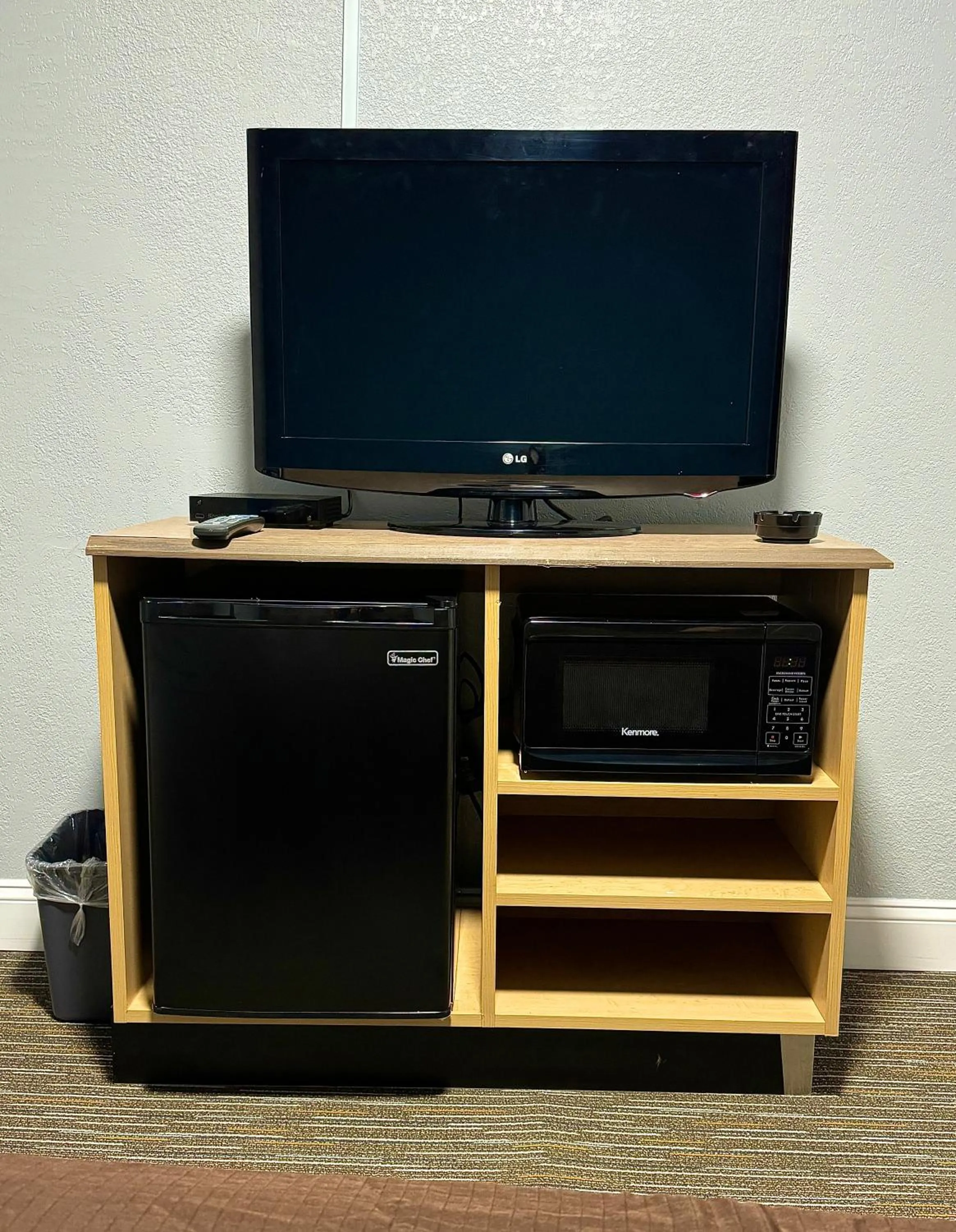 TV and multimedia in Budget Inn