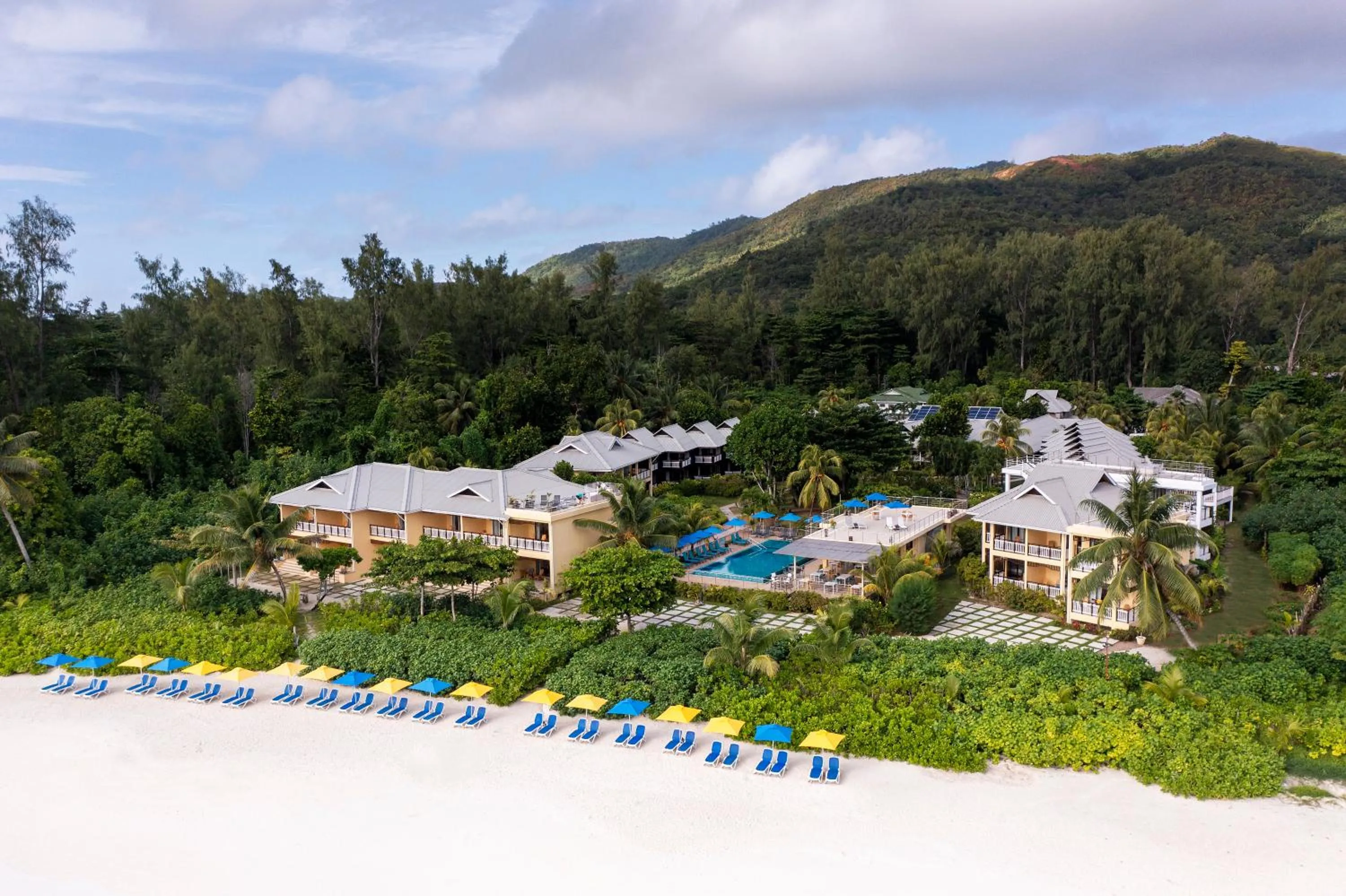 Property building in Acajou Beach Resort