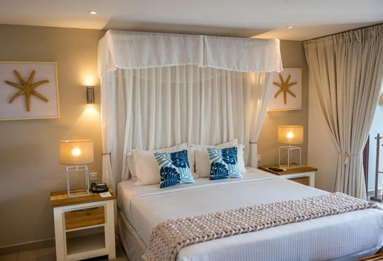 Bedroom, Bed in Acajou Beach Resort