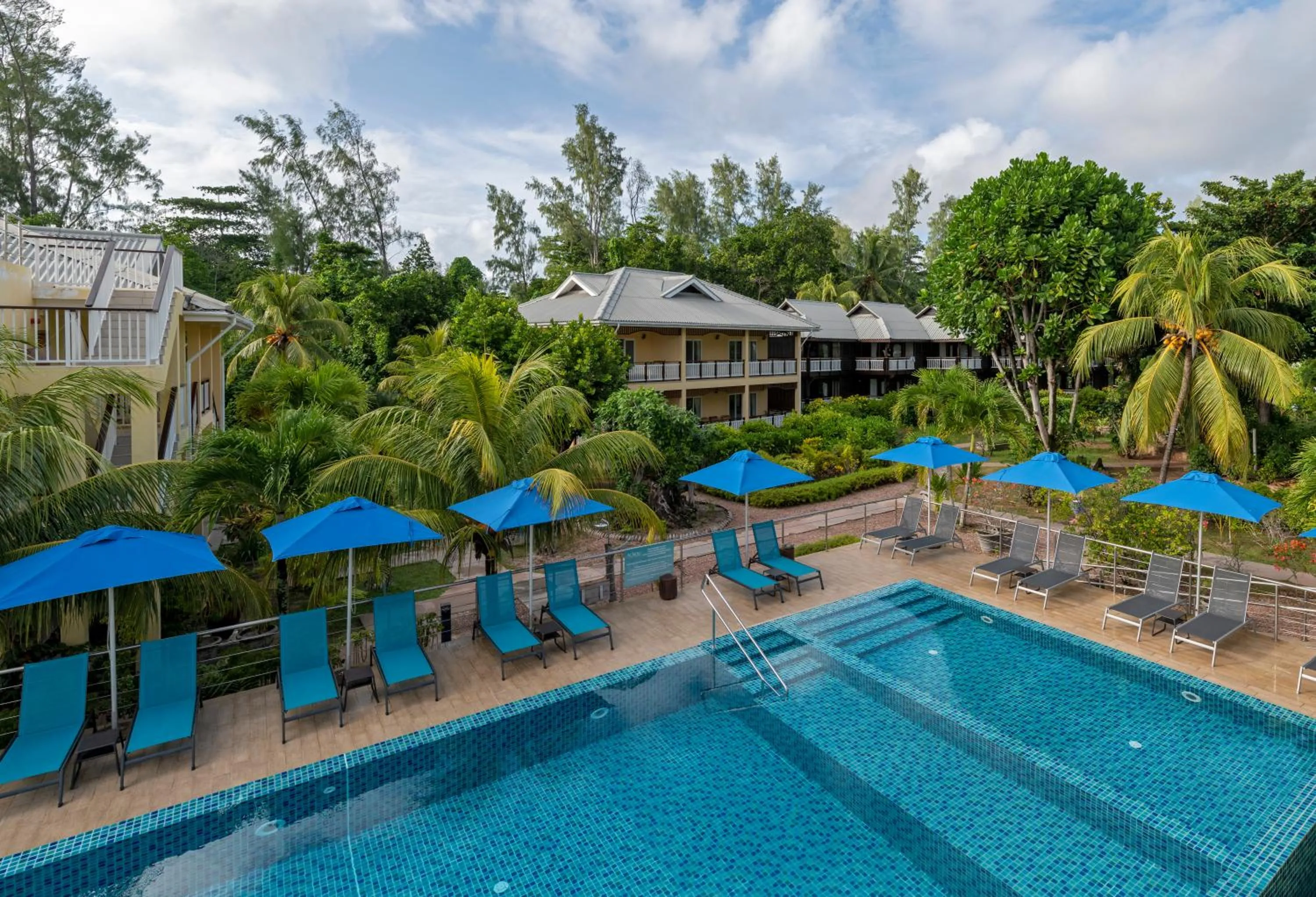 Property building in Acajou Beach Resort