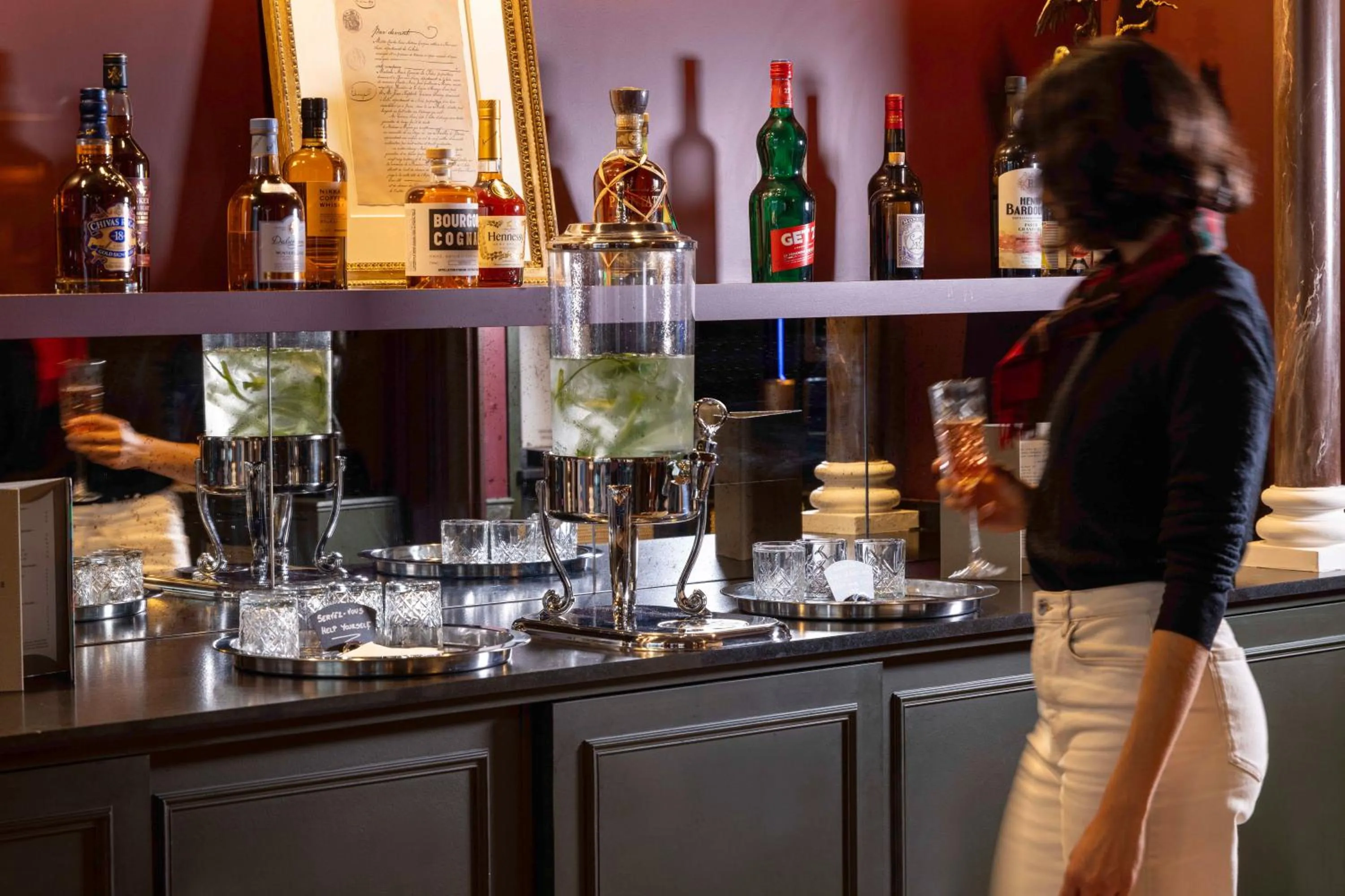 Lobby or reception in UNE AUTRE CHAMBRE