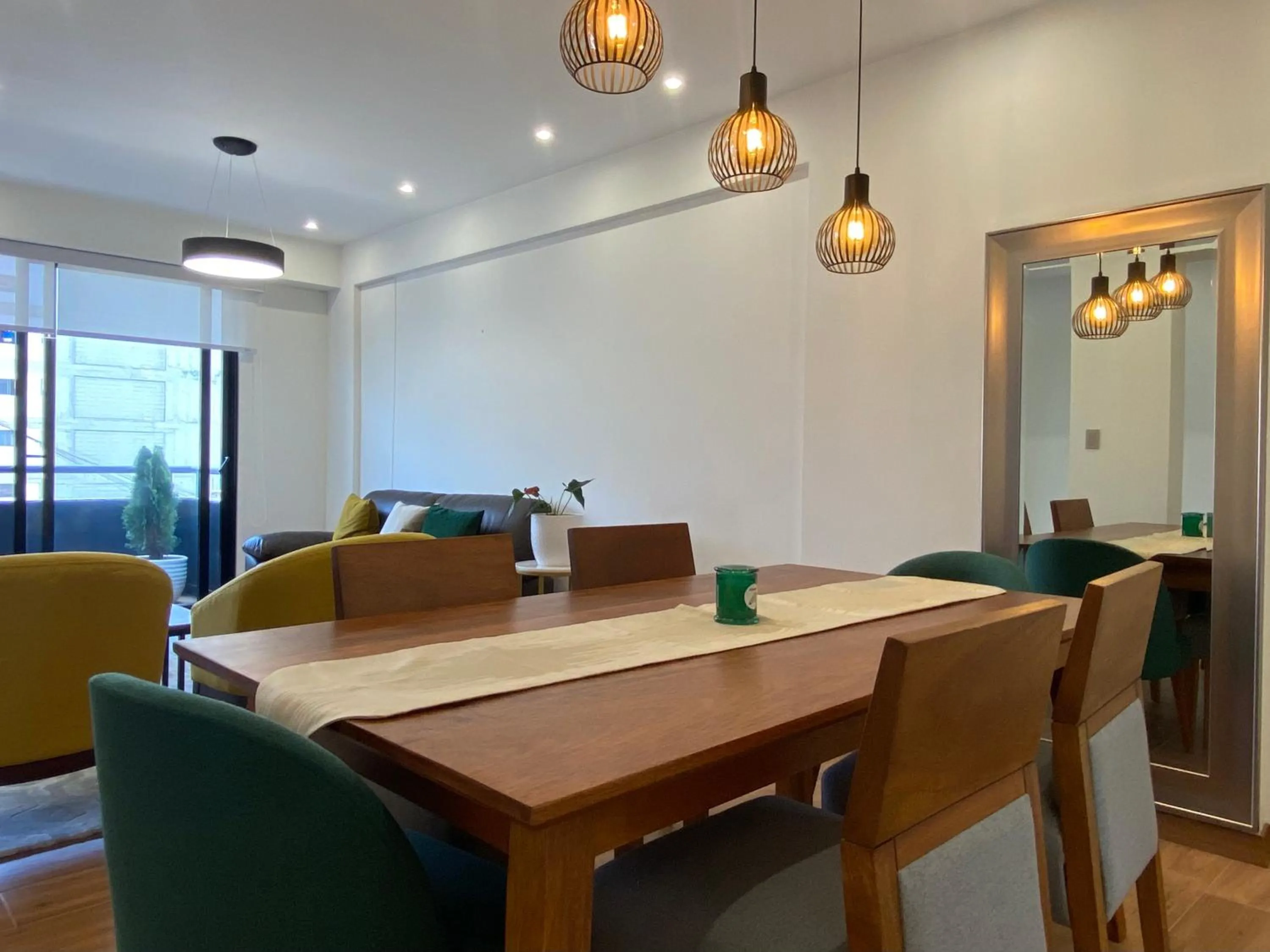 Dining area in Borgoño By Wynwood House