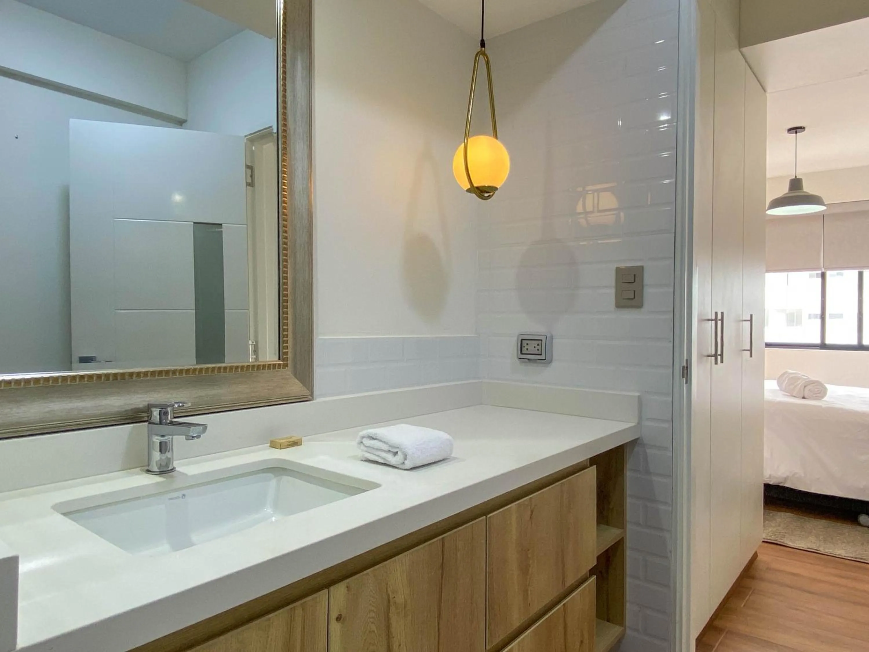 Bathroom, Bed in Borgoño By Wynwood House