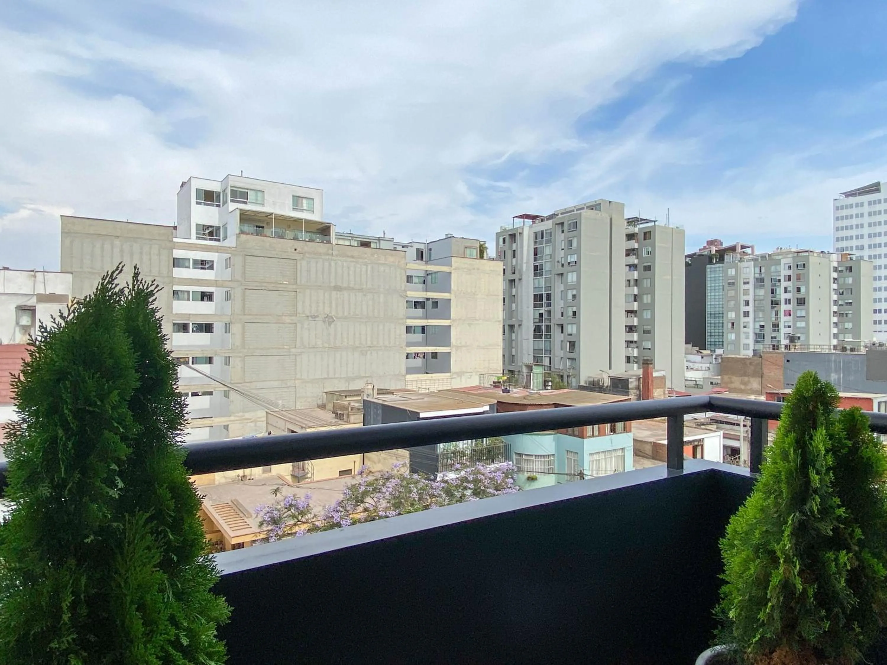 Balcony/Terrace in Borgoño By Wynwood House