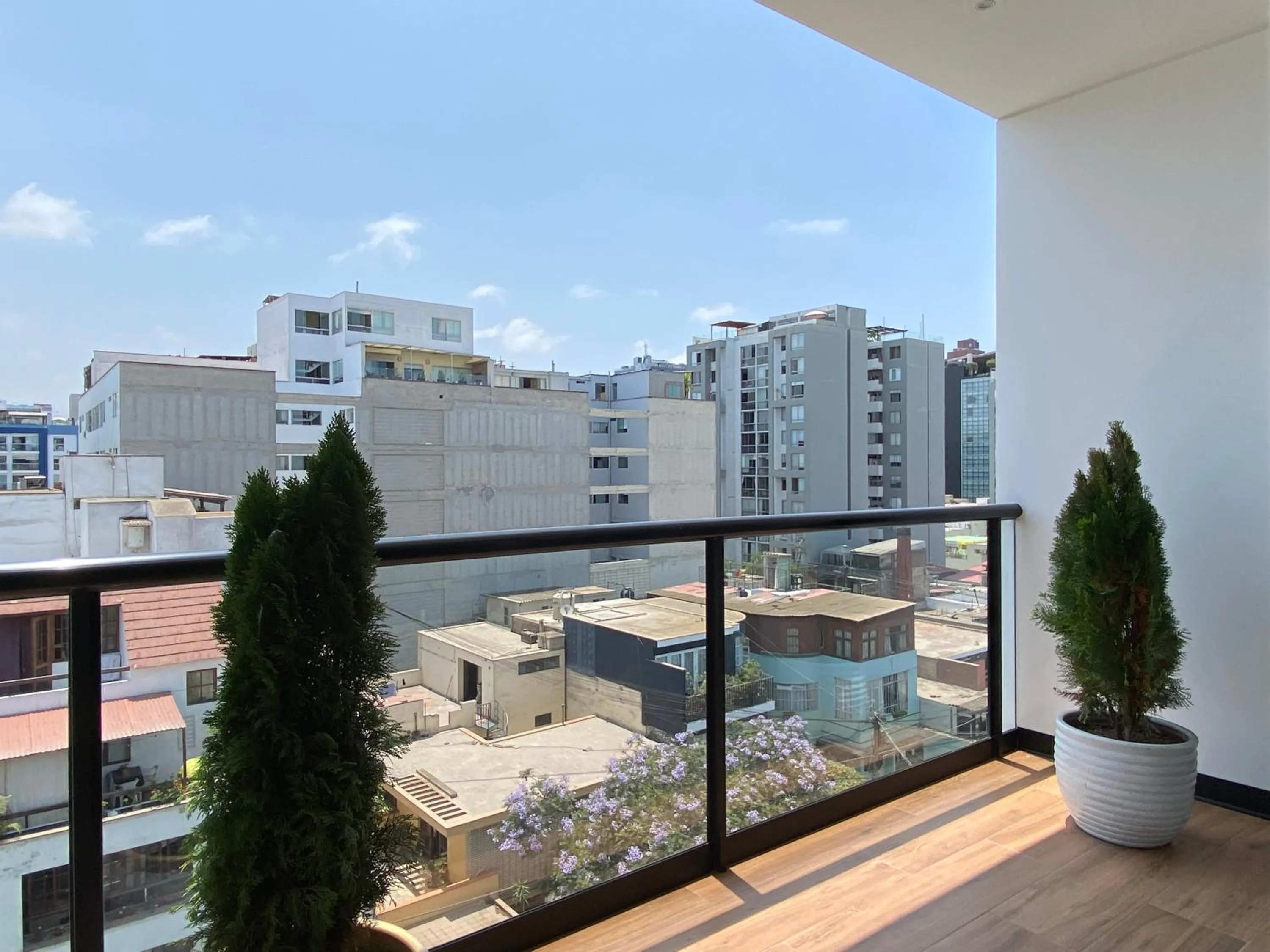 Balcony/Terrace in Borgoño By Wynwood House