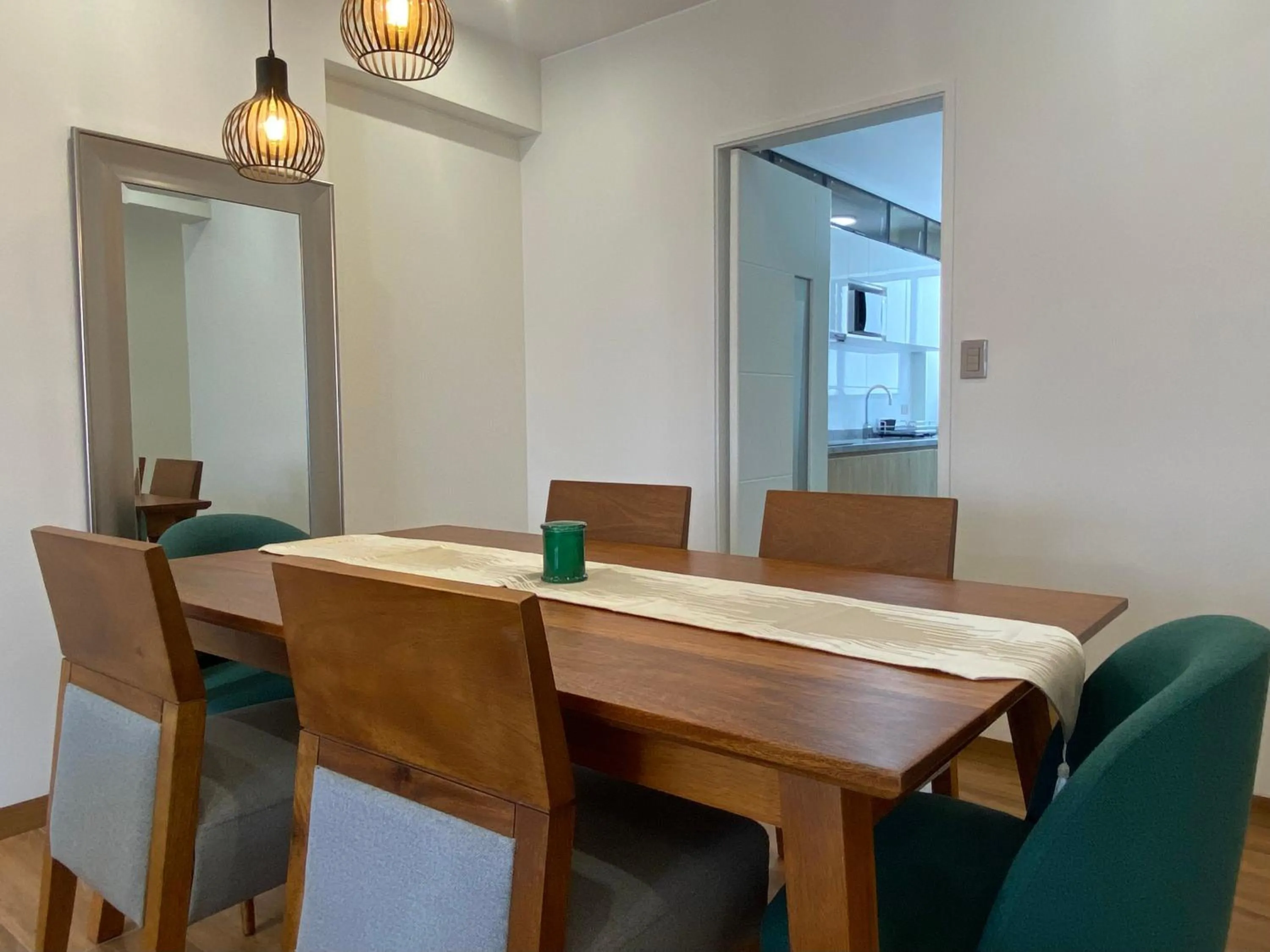 Dining area in Borgoño By Wynwood House