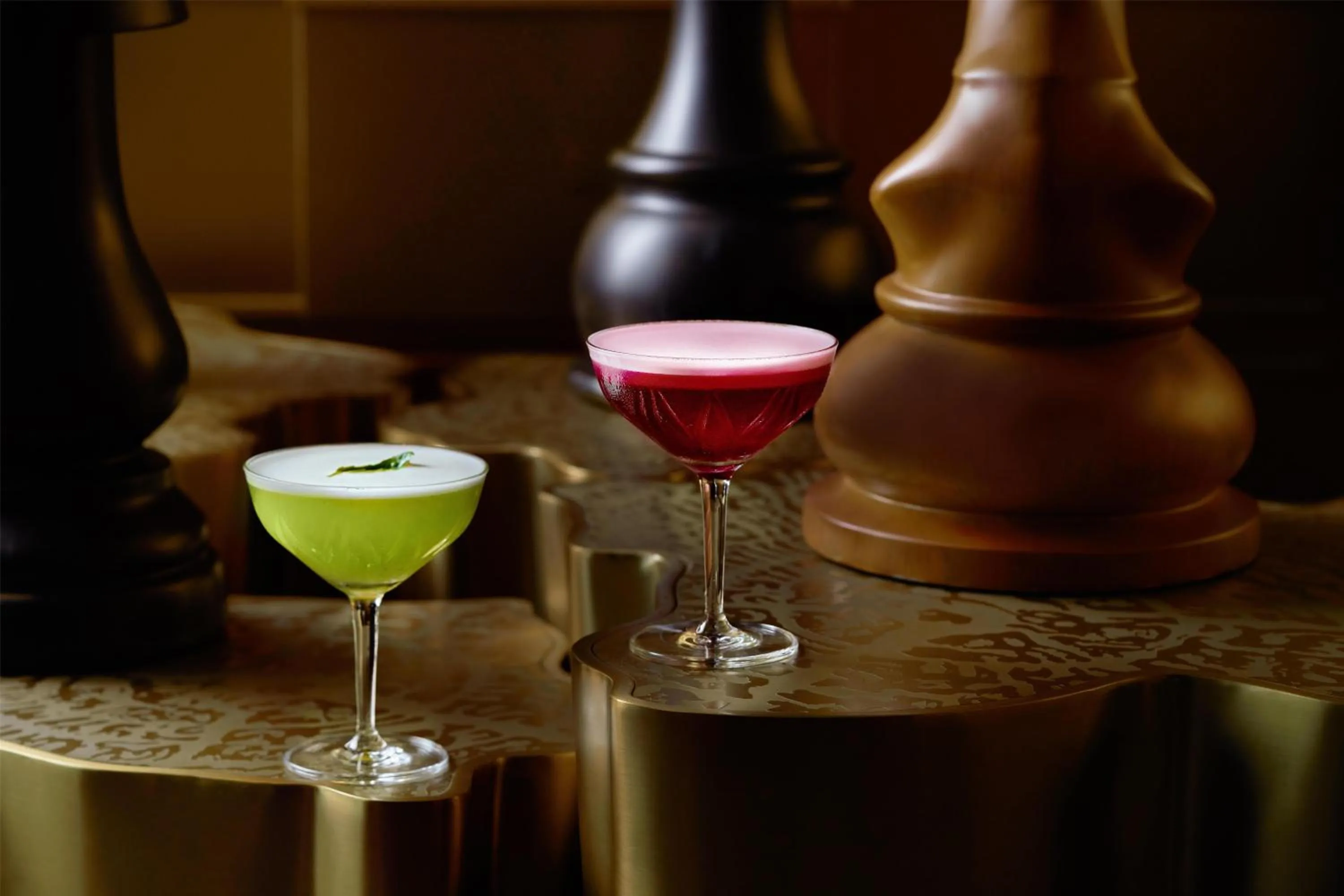 Lounge or bar in Conrad Bahrain Financial Harbour