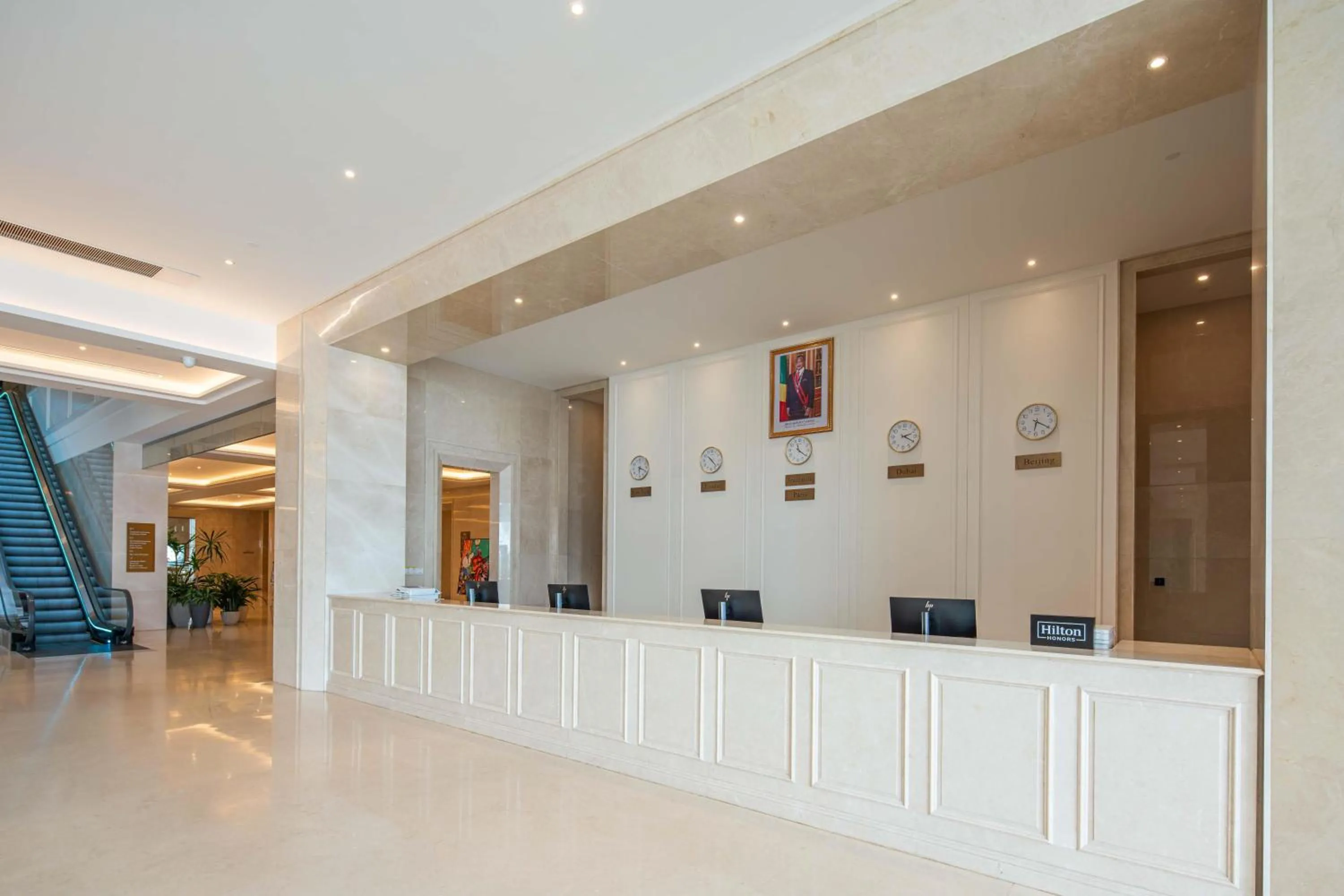 Lobby or reception in Hilton Brazzaville Les Tours Jumelles Hotel & Residences