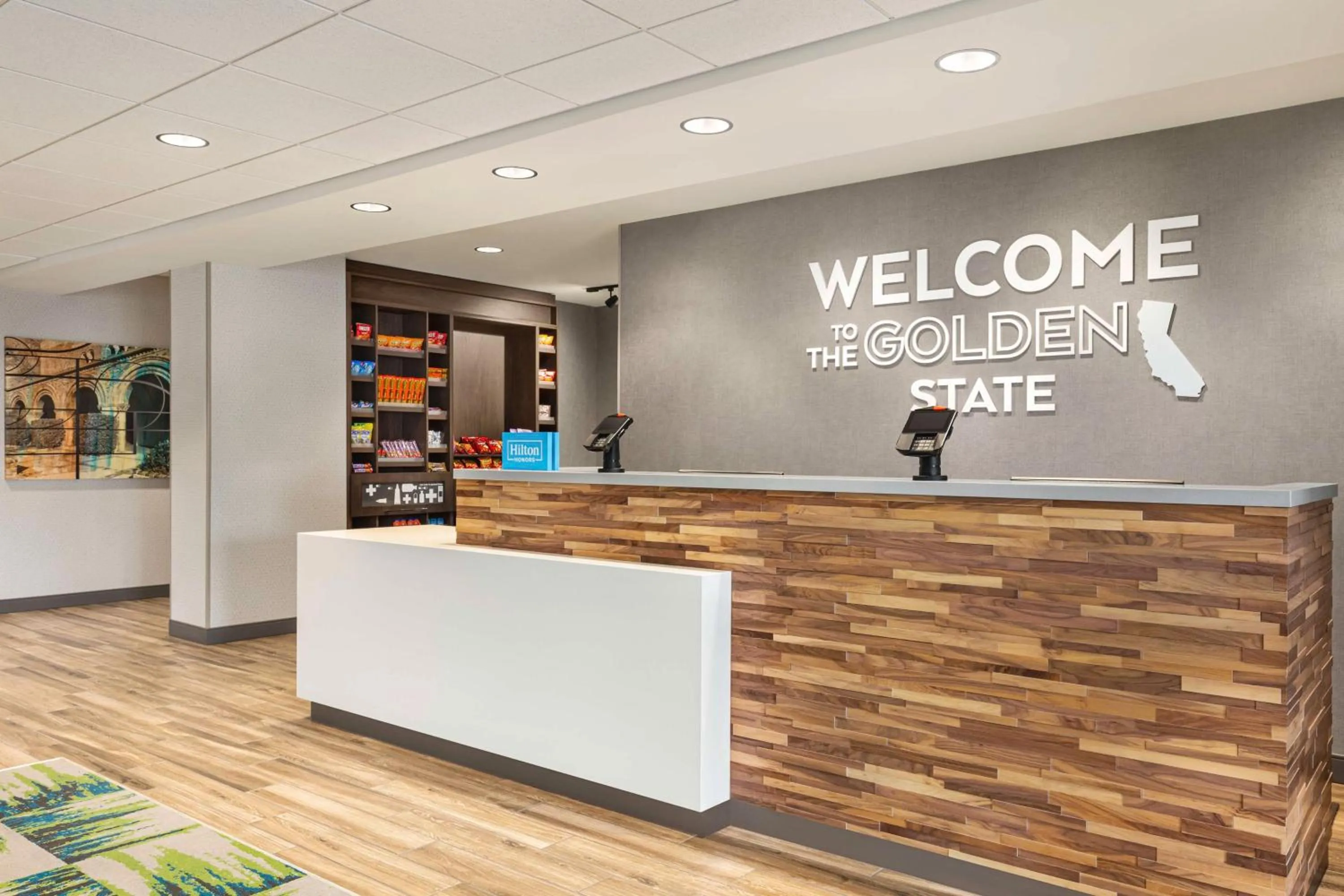 Lobby or reception in Hampton Inn & Suites Oroville