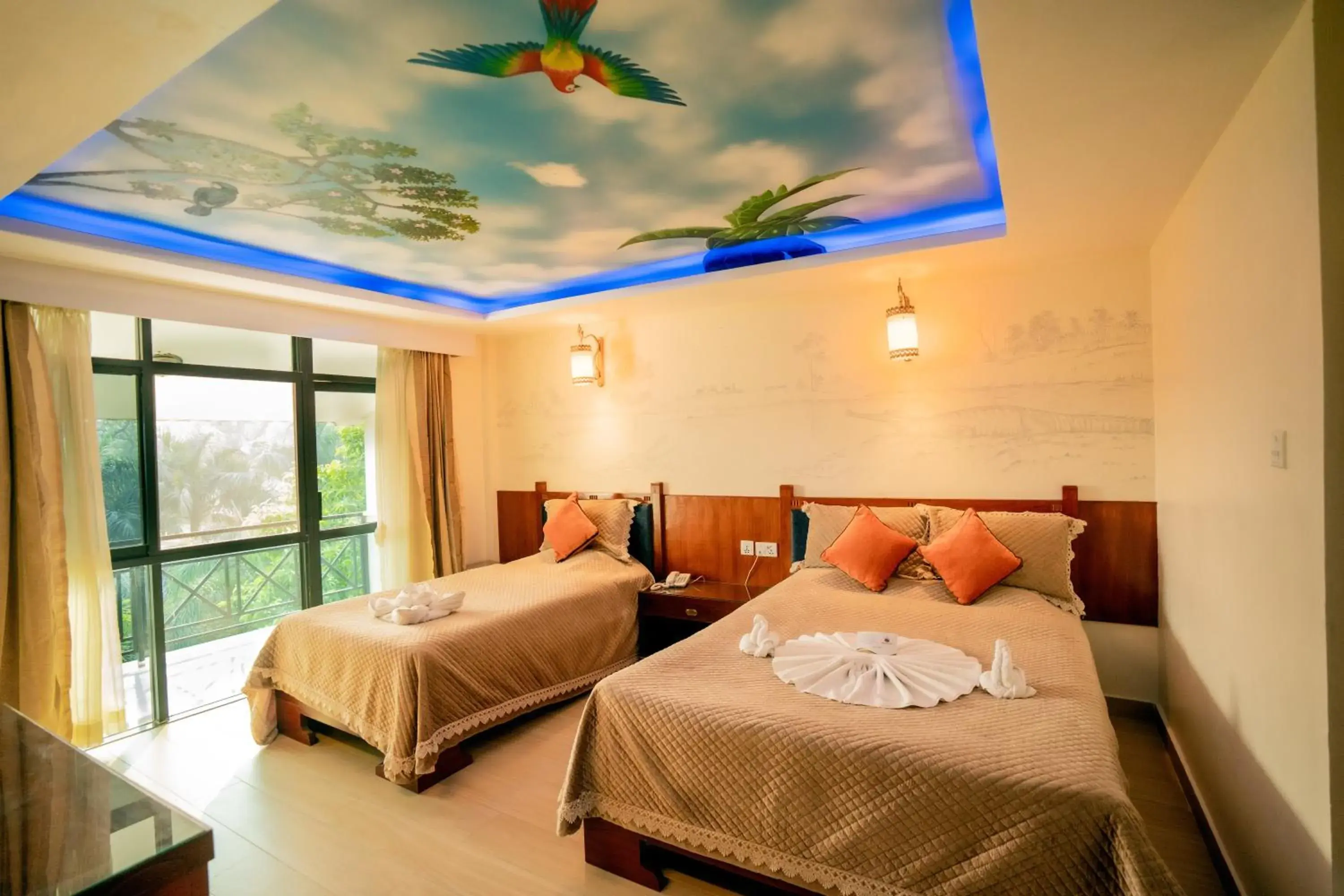 Suite in Hotel Jungle Crown Suite in Hotel Jungle Crown