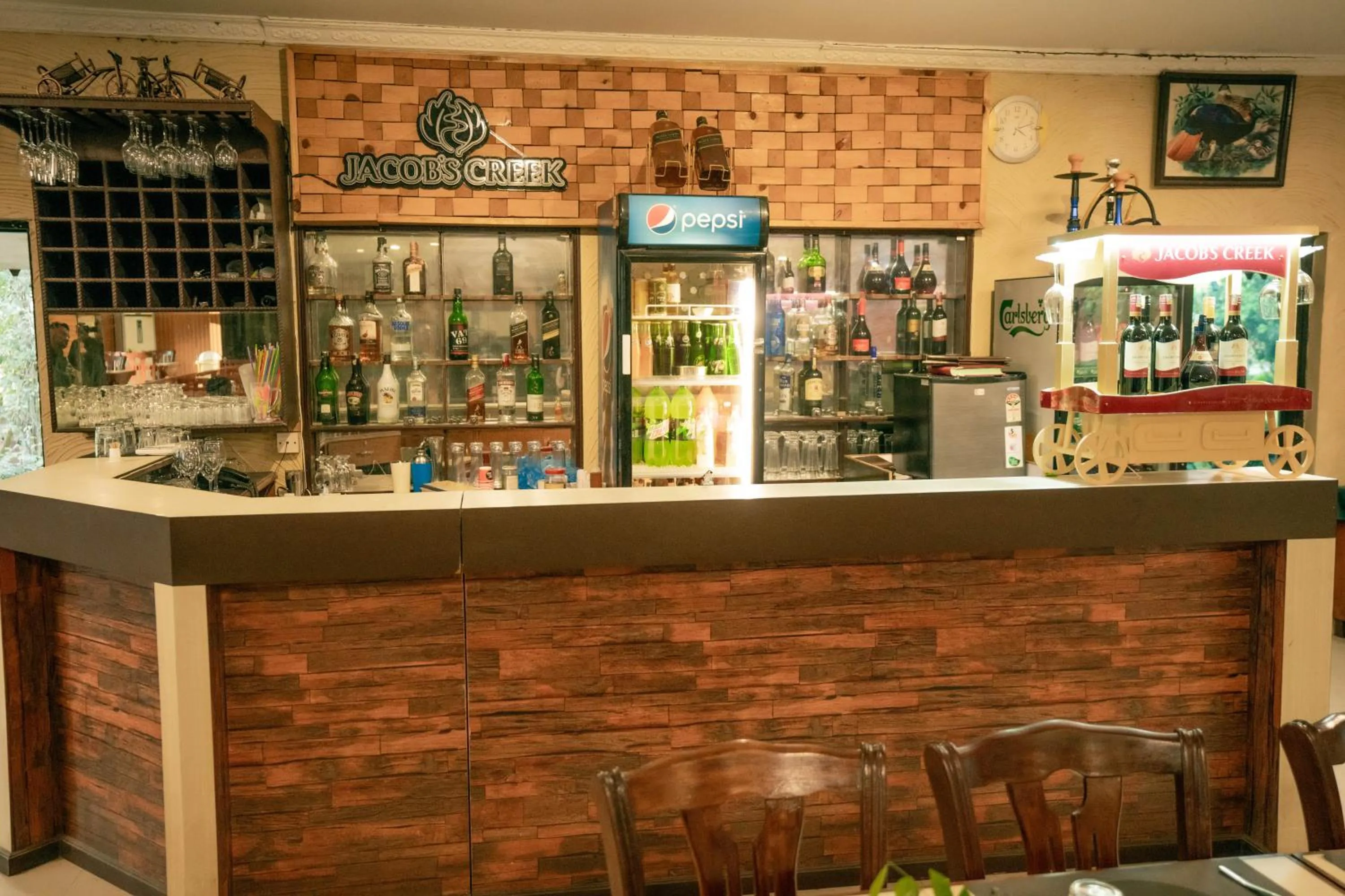 Lounge or bar in Hotel Jungle Crown