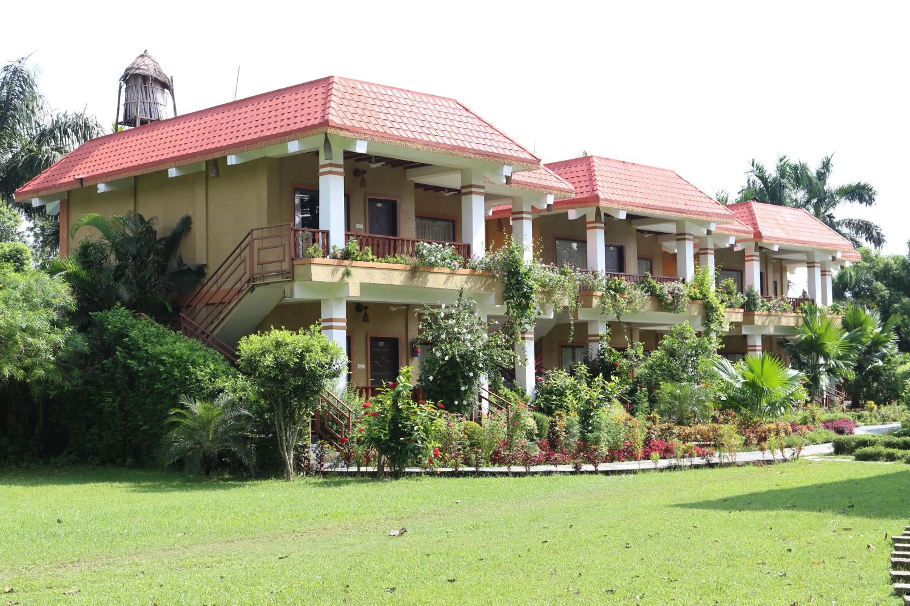 Property building in Hotel Jungle Crown
