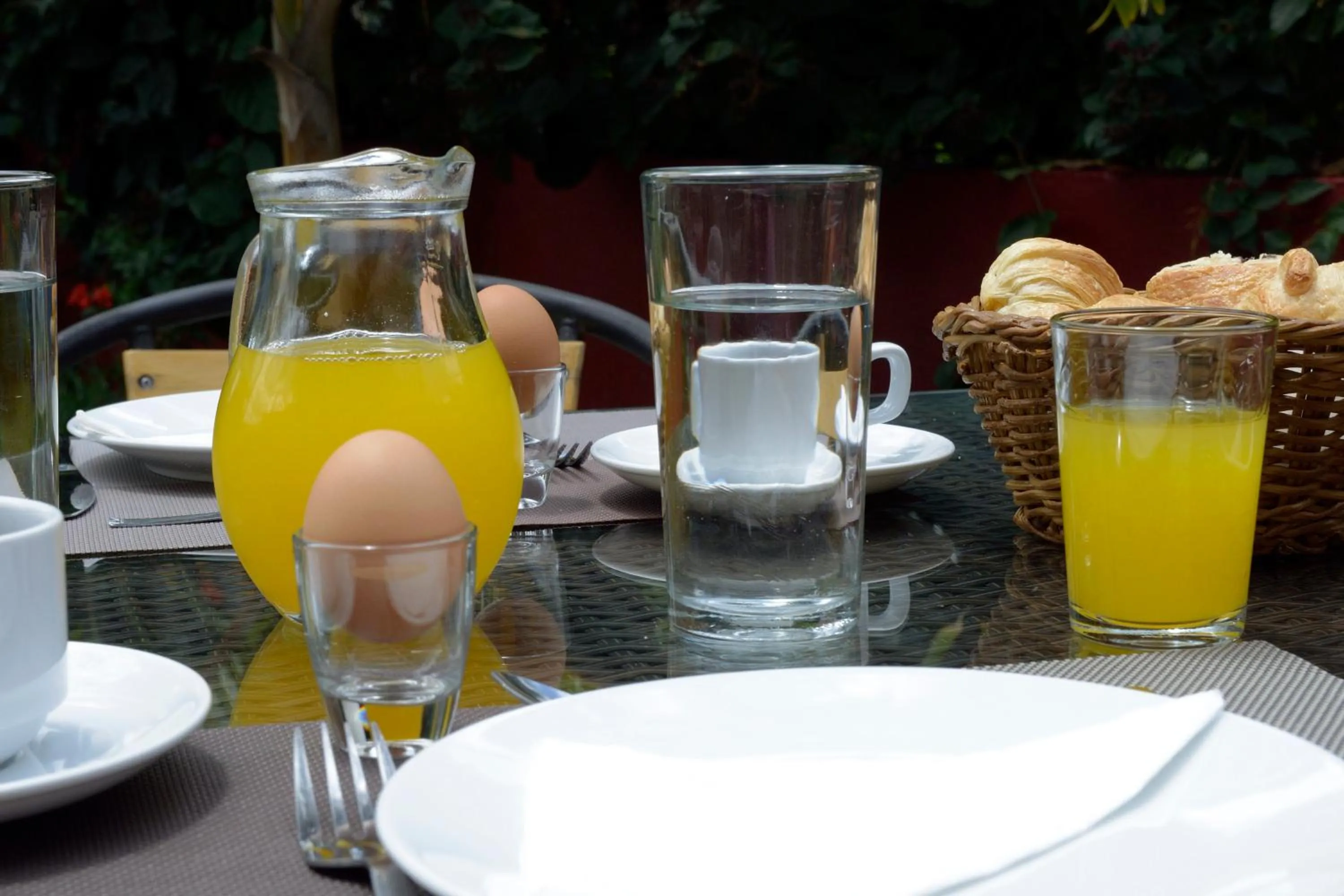 Food and drinks in Lariad BnB