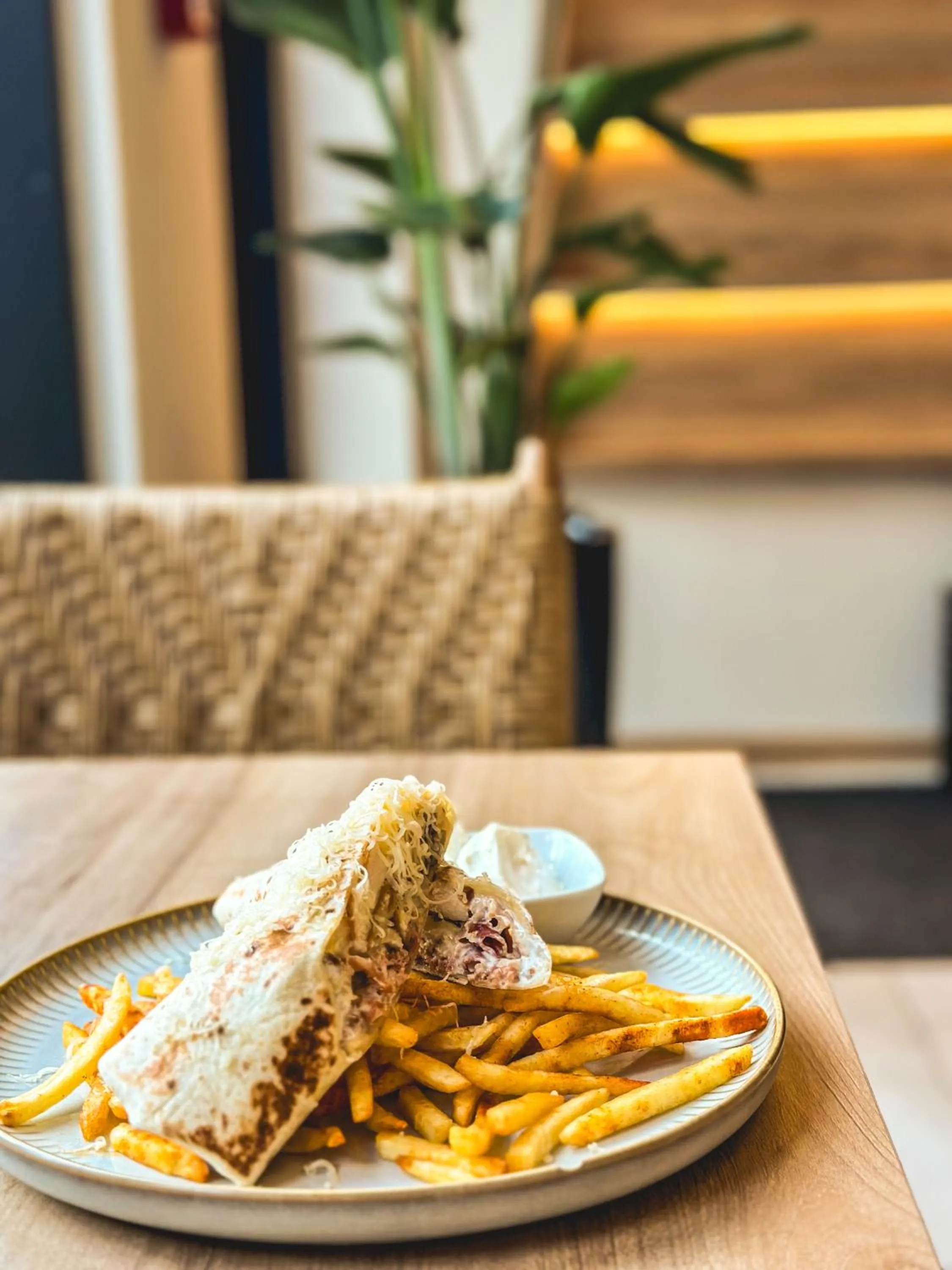 Food and drinks in Hotel 1920