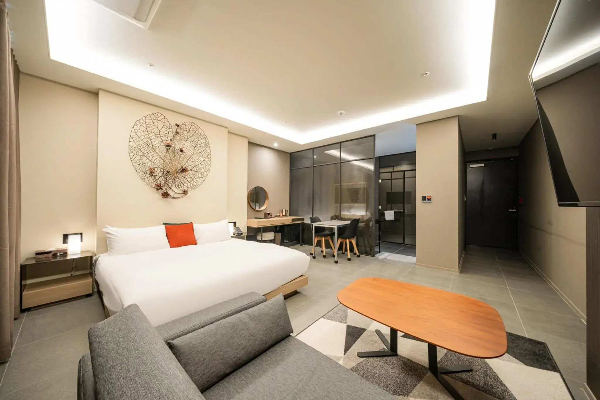 Superior Double Room in Daegu Eastern Hotel Lions Park Superior Double Room in Daegu Eastern Hotel Lions Park