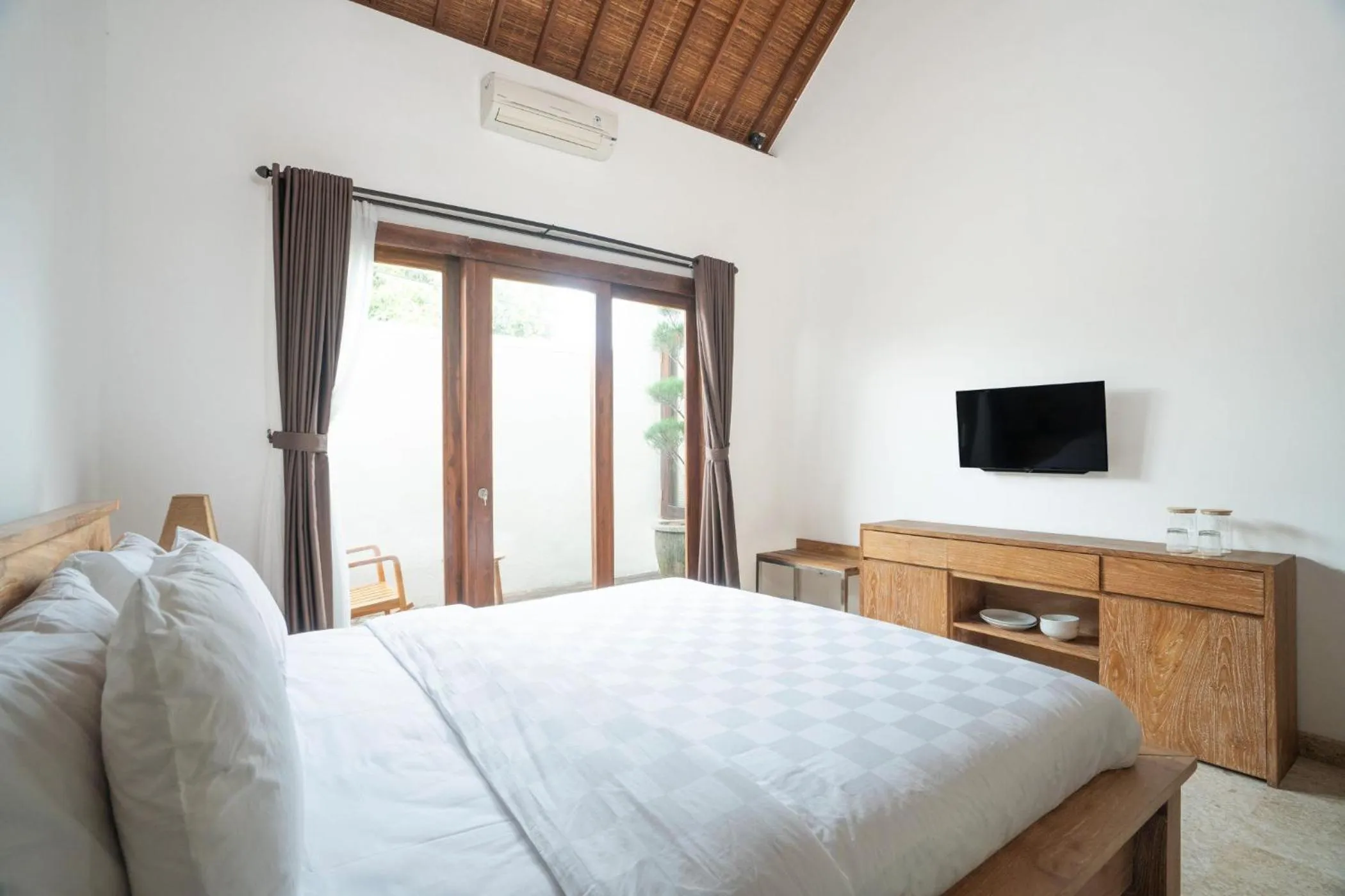 Bed in Rarama Living Studio