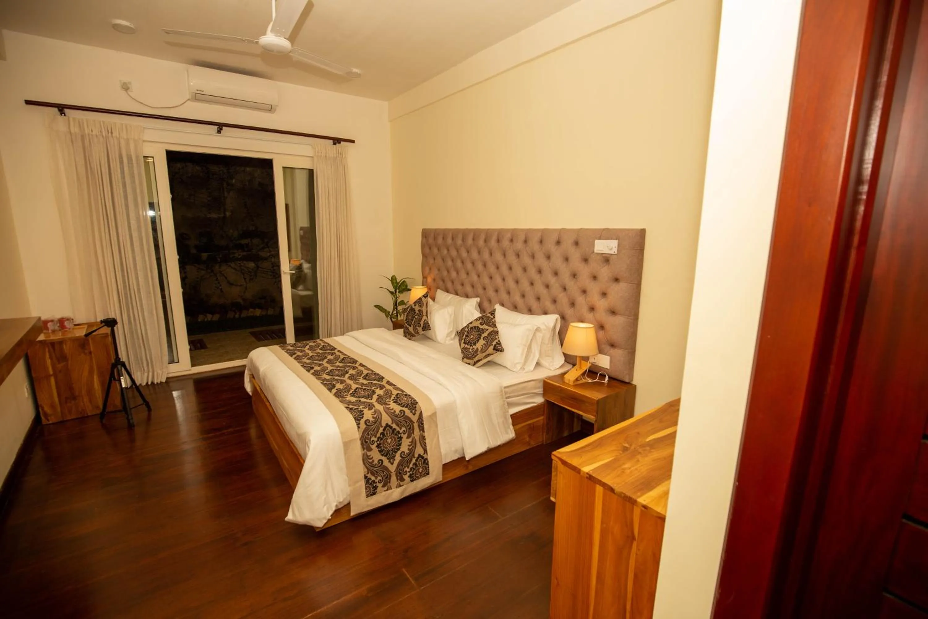 Bedroom, Bed in Manthra Leisure