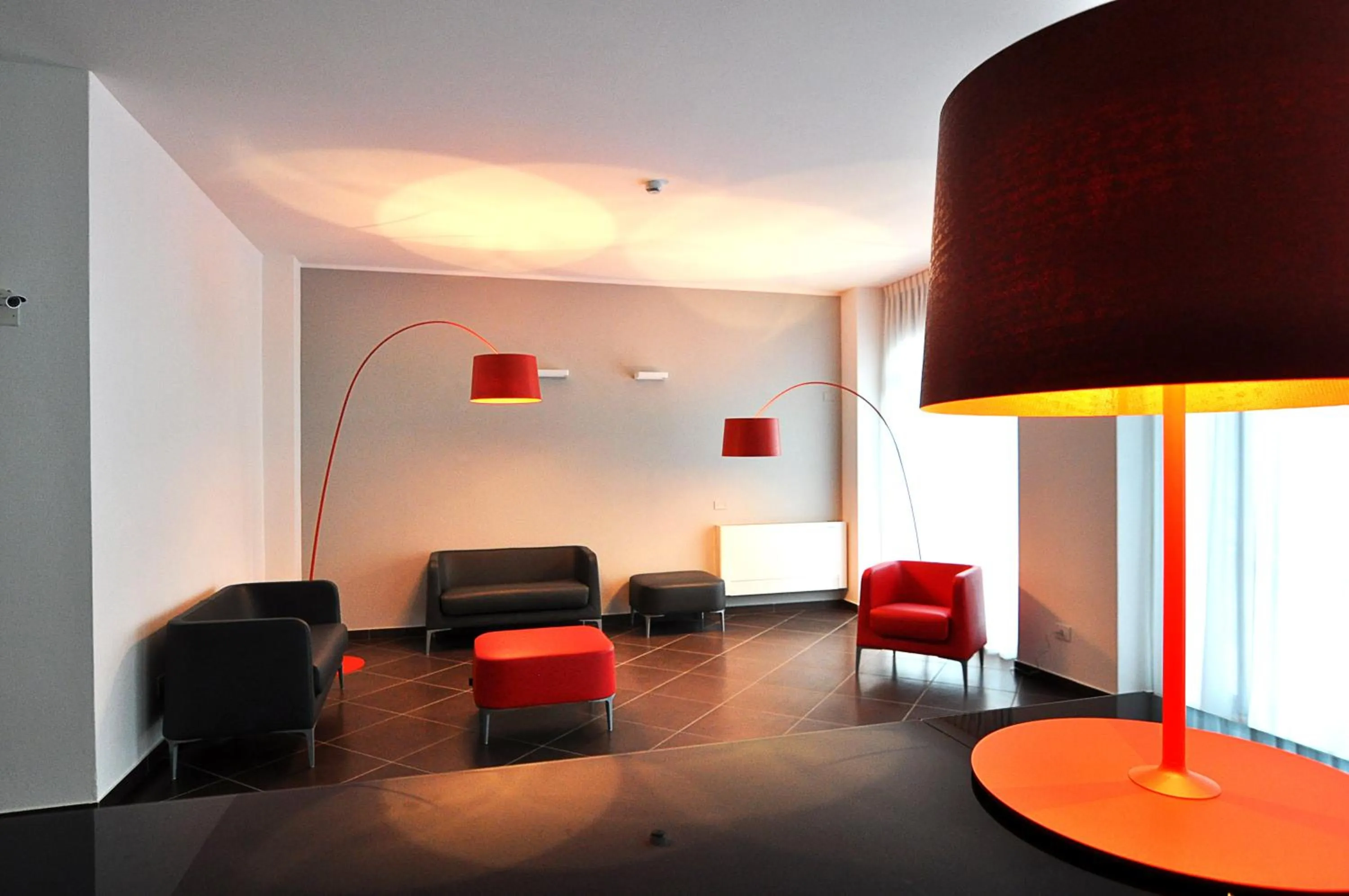 Lobby or reception in BB Hotels Aparthotel Arcimboldi