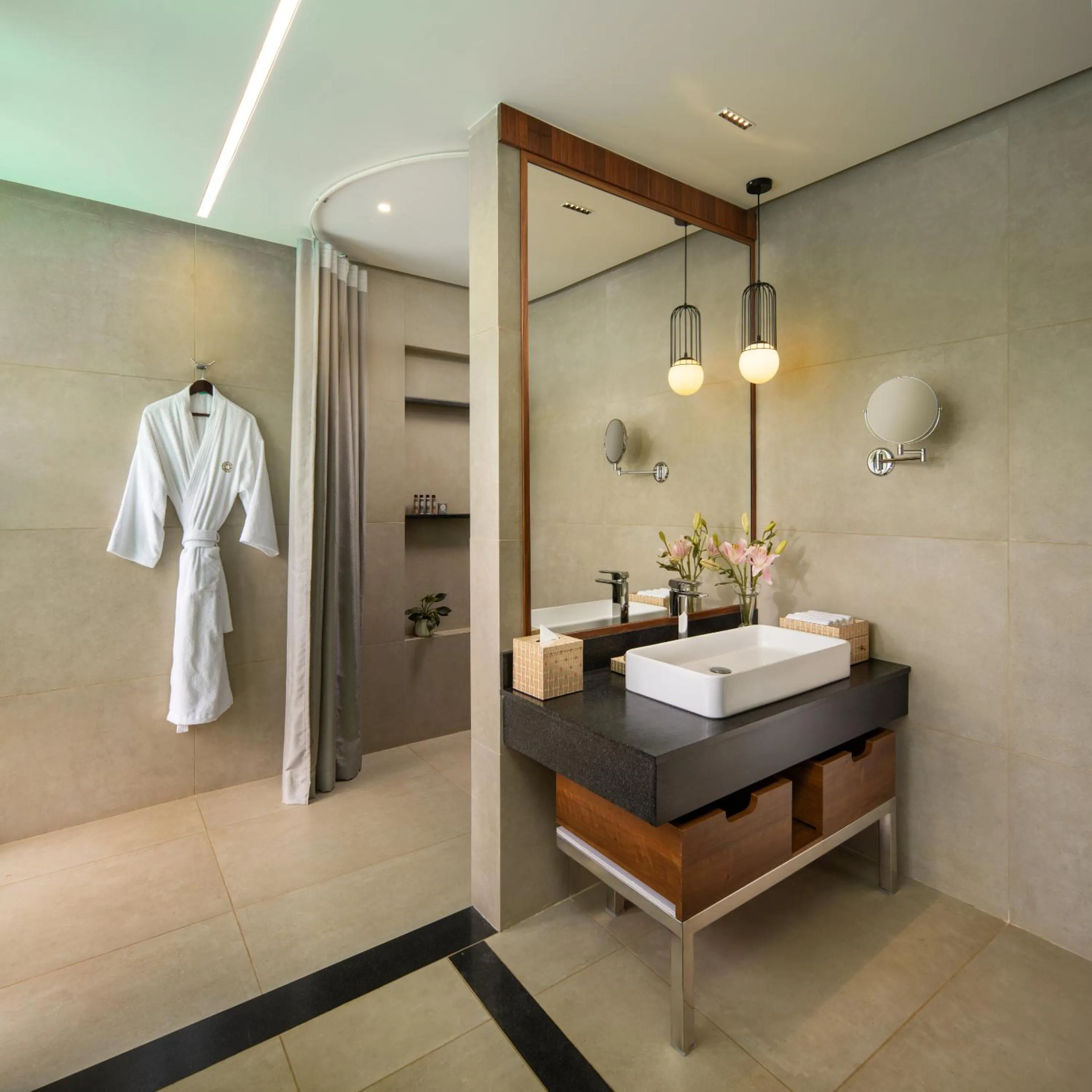 Bathroom in Scenic, Munnar - IHCL SeleQtions