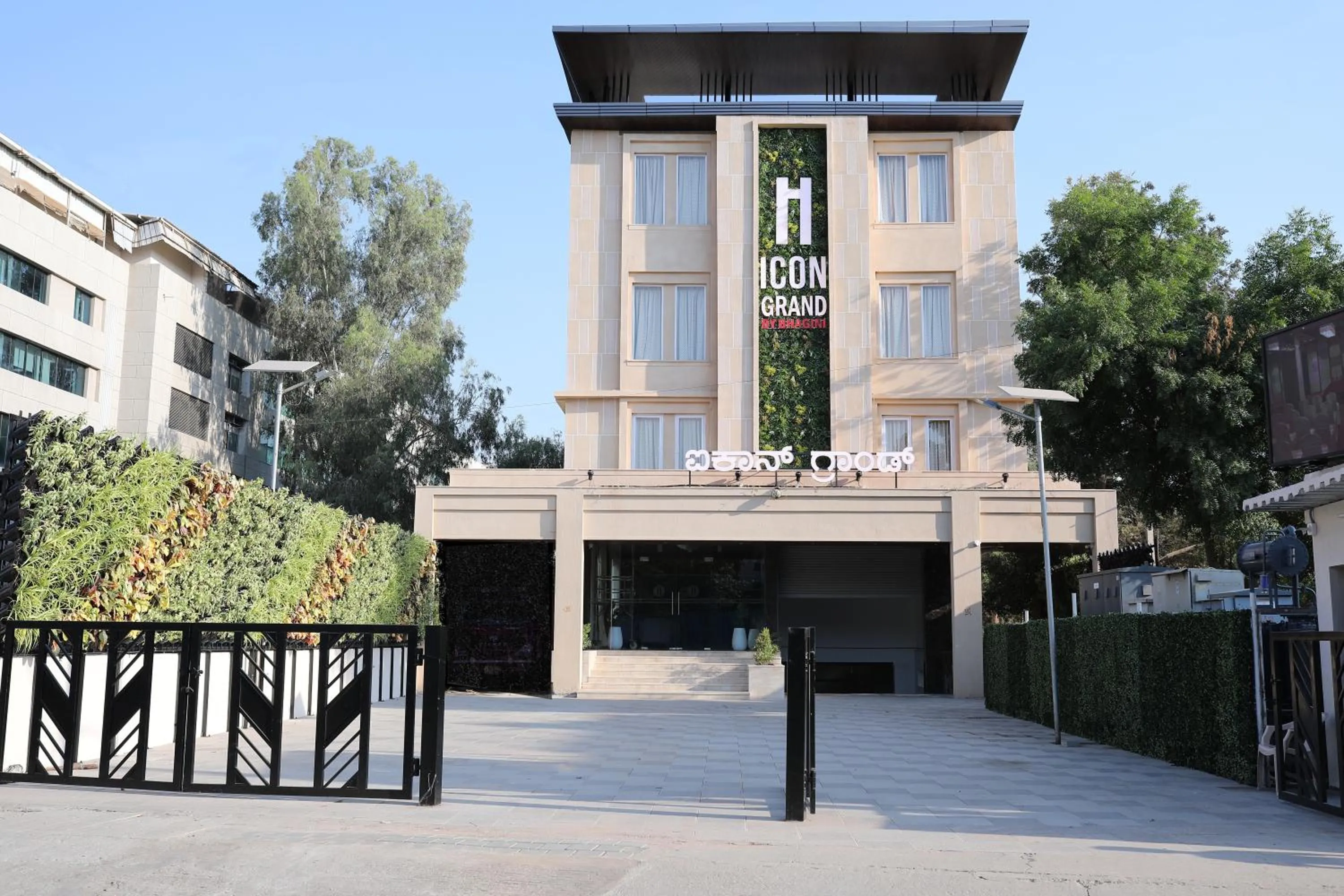 Facade/entrance in Icon Grand Hotel By Bhagini