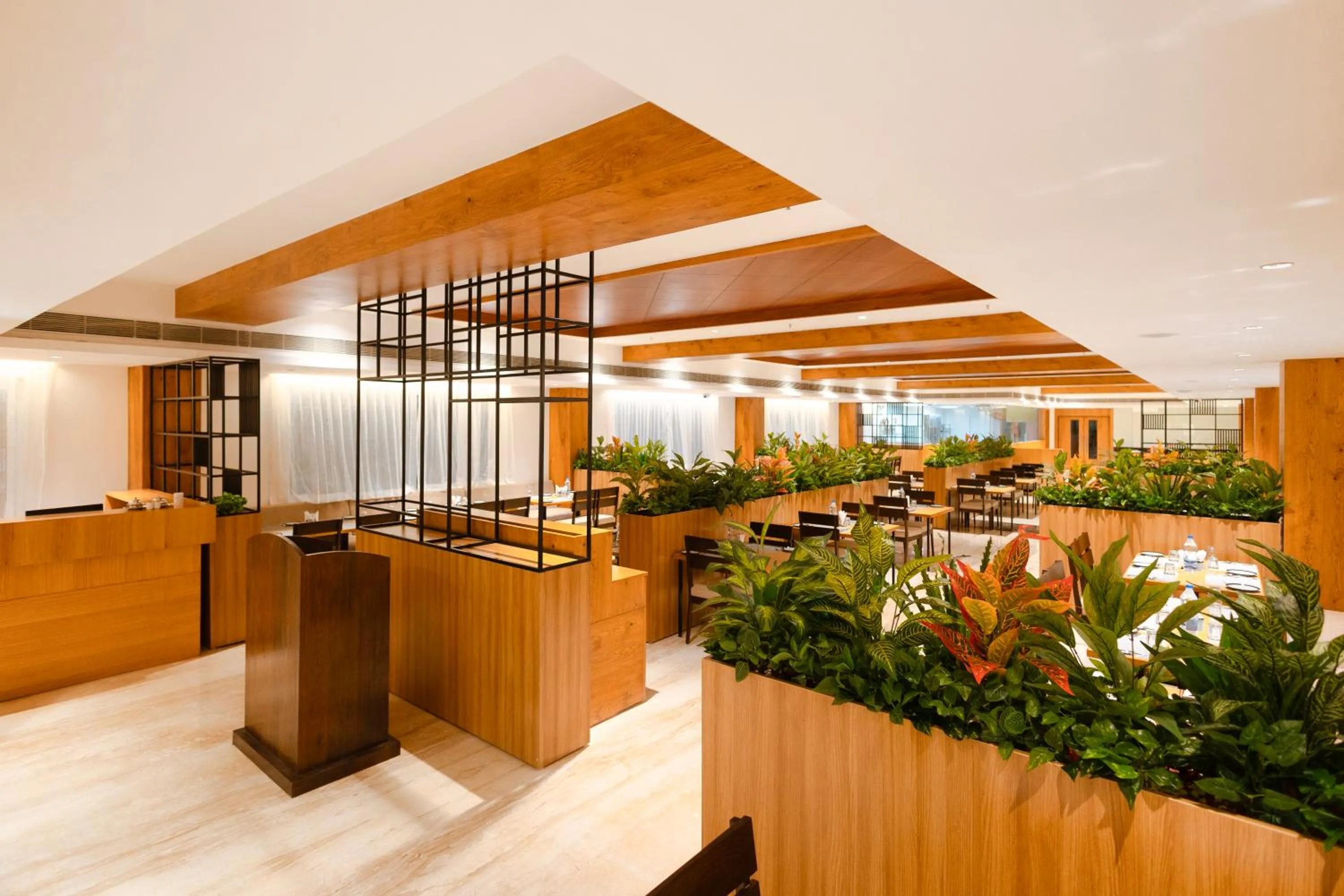 Restaurant/places to eat in Icon Grand Hotel By Bhagini