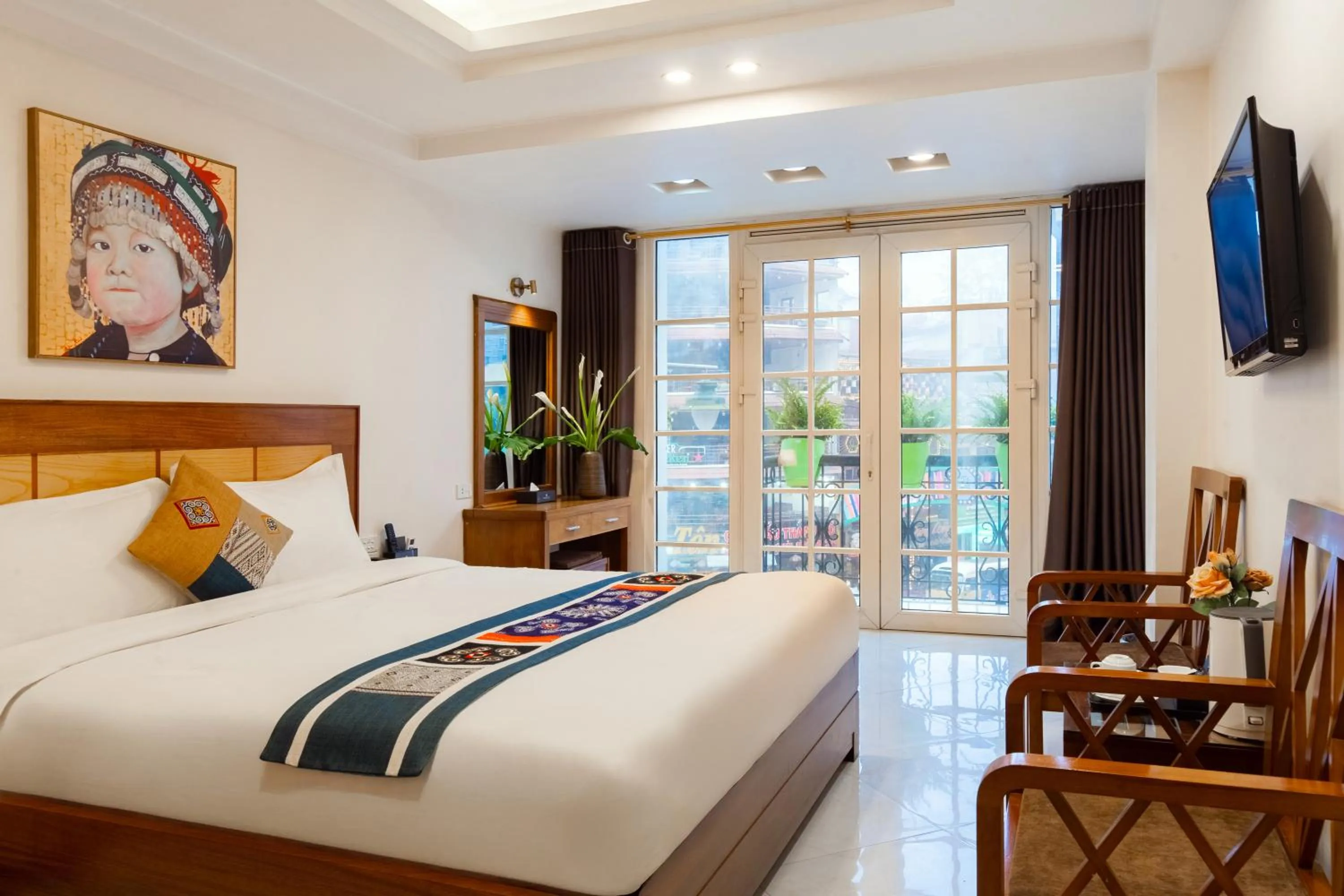 Communal lounge/ TV room, Bed in Sapa Paradise Hotel