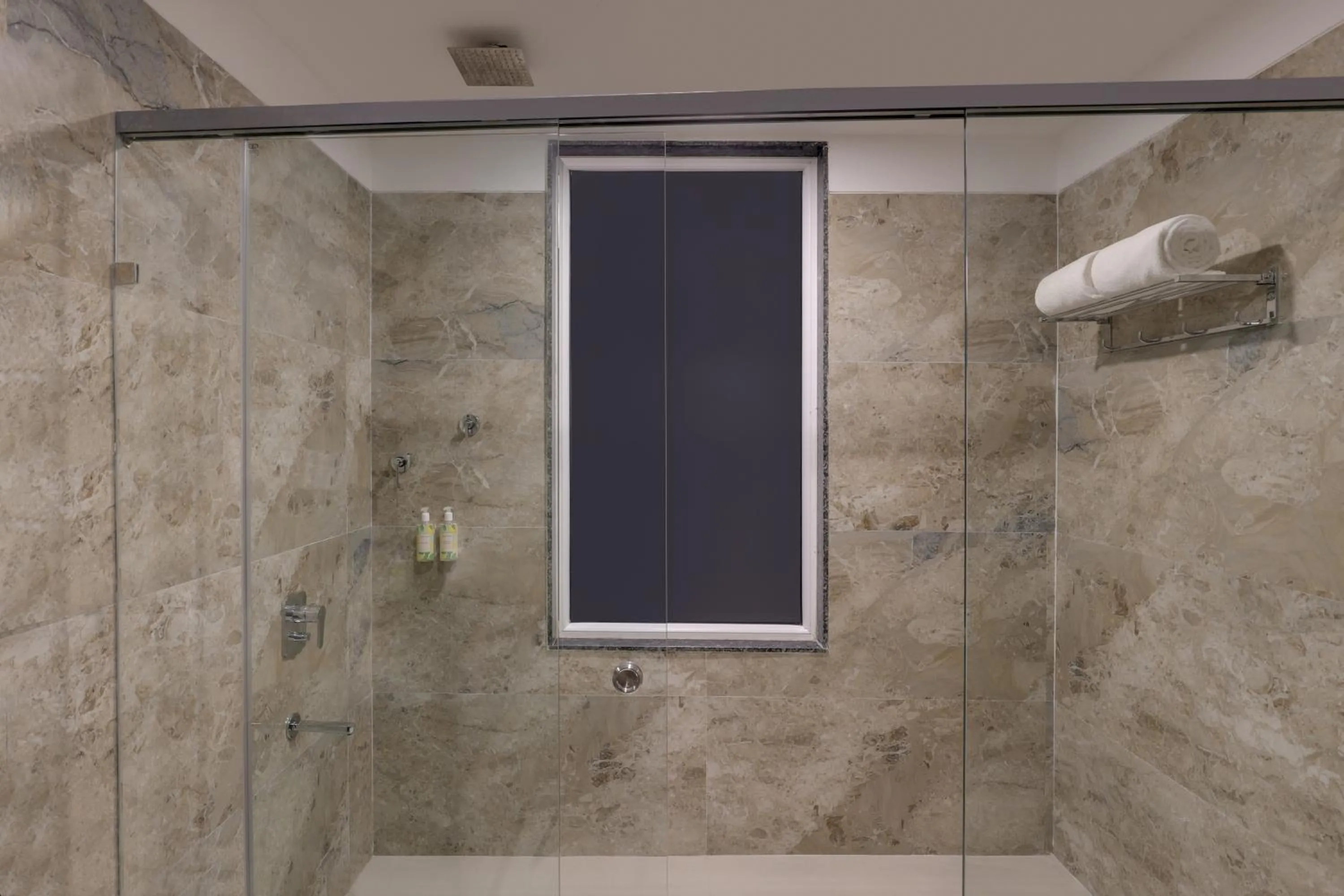 Shower in Lemon Tree Resort, Kumbhalgarh