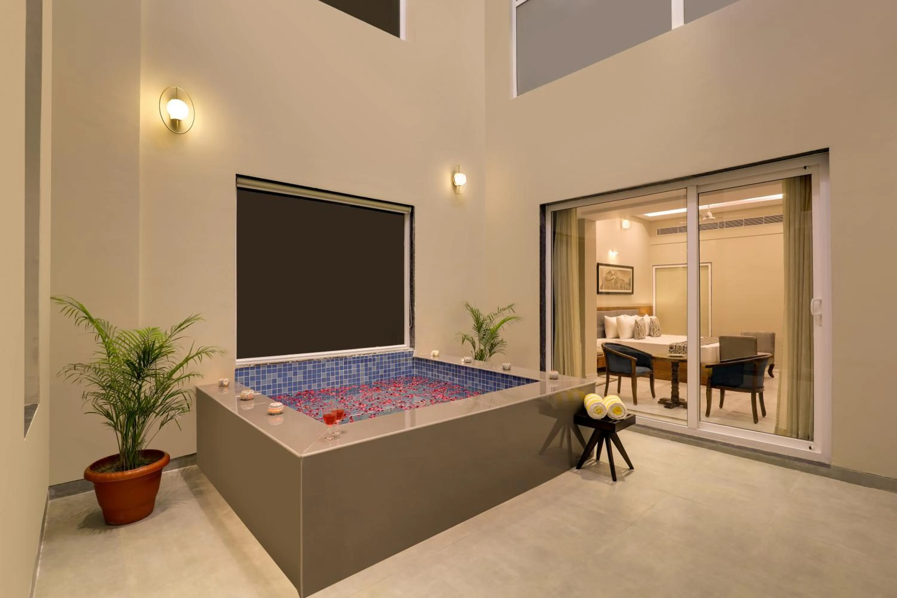 Hot Tub in Lemon Tree Resort, Kumbhalgarh