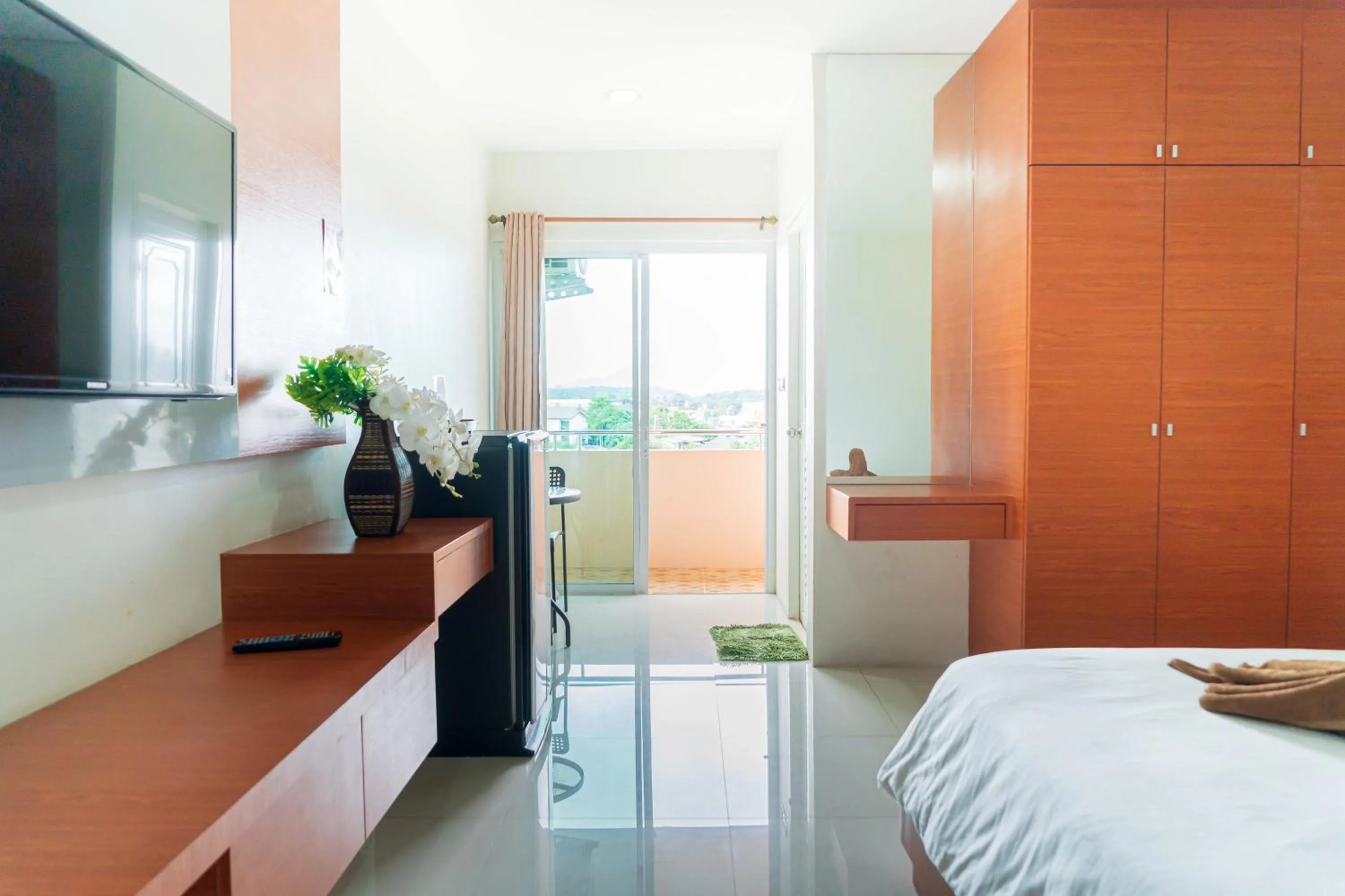 Photo of the whole room, Bed in The Infinity Suite Chiangrai