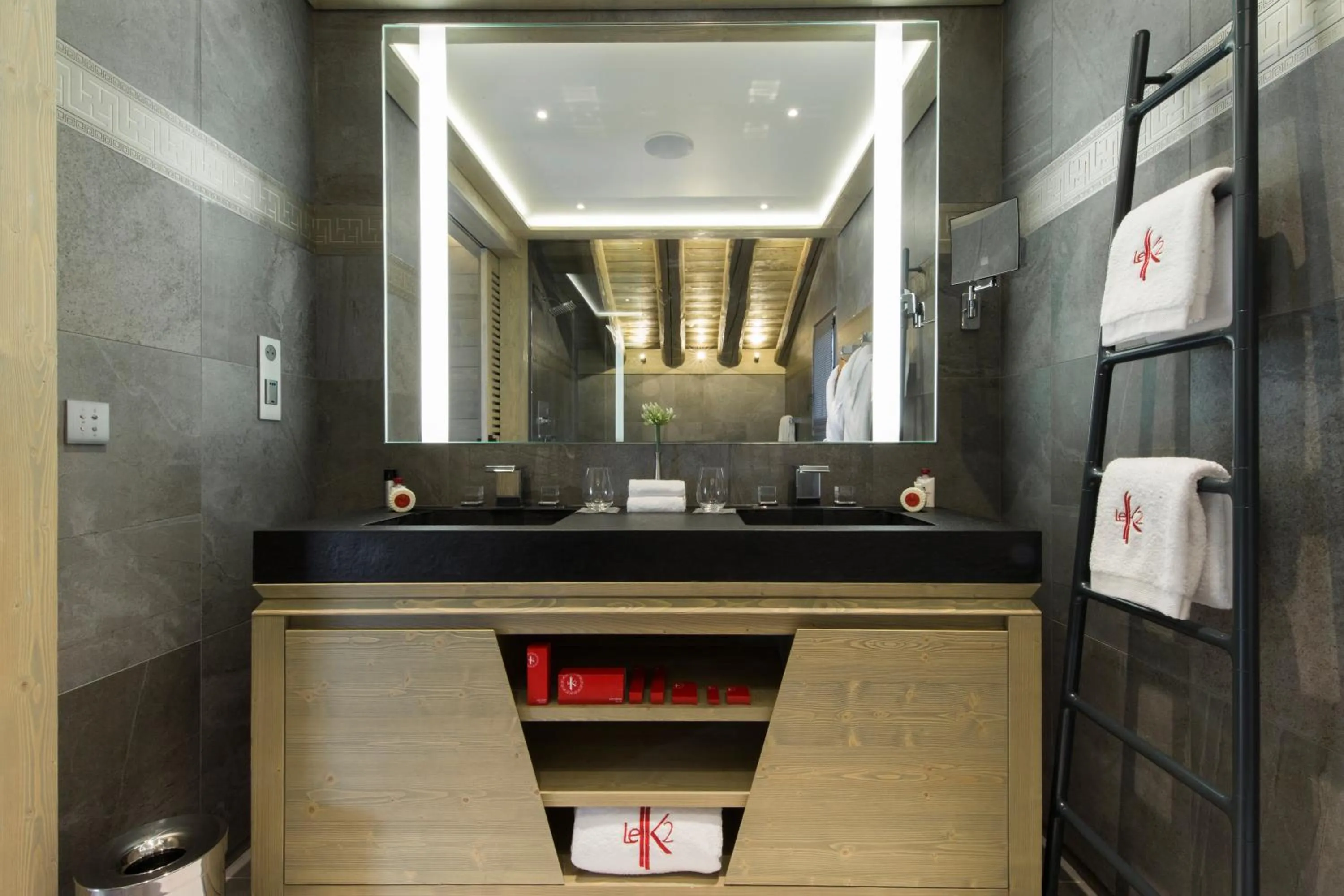 Bathroom in Hotel Le K2 Altitude