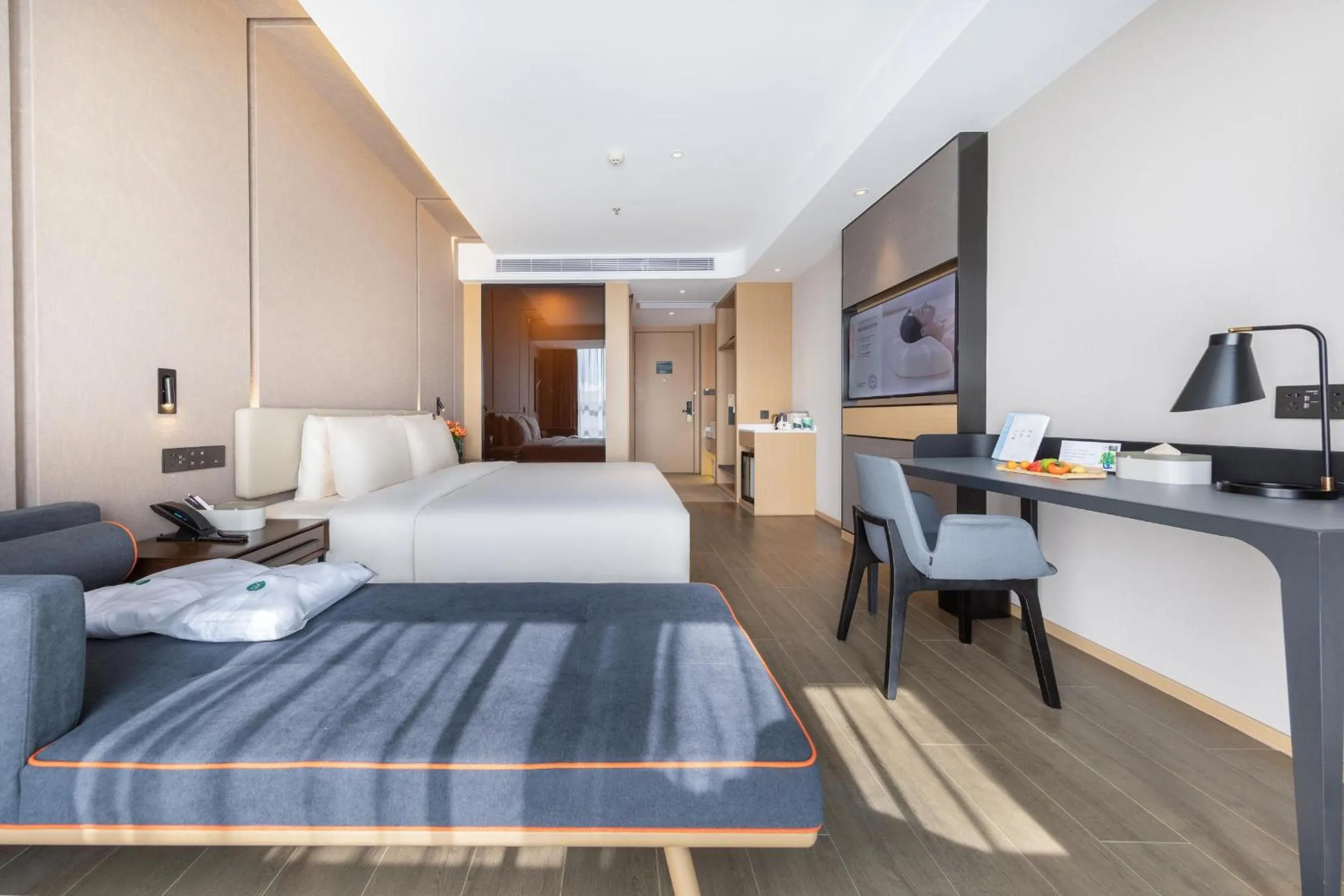 Bed in Atour Hotel Nanjing Software Avenue Metro Station