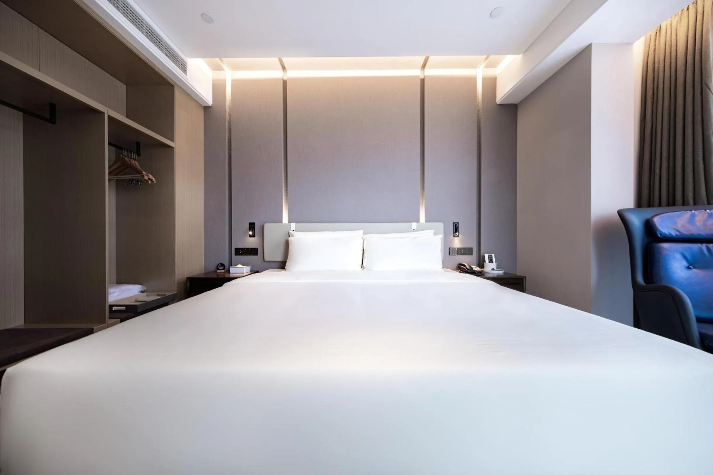 Bed in Atour Hotel Ningbo Yinzhou Wanda Mingzhouli