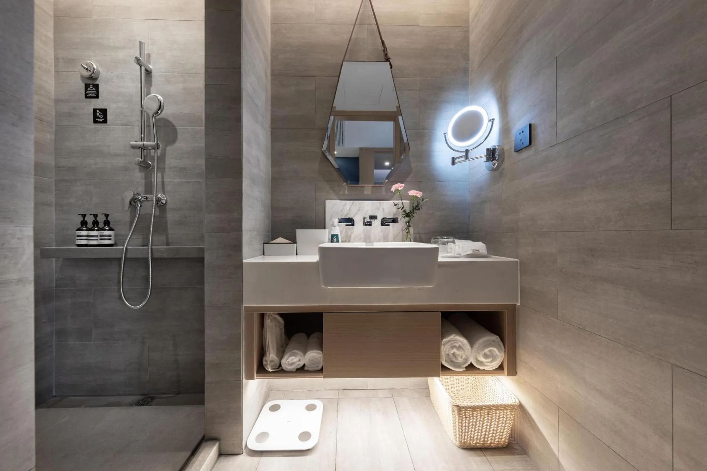 Atour Hotel Ningbo Yinzhou Wanda Mingzhouli