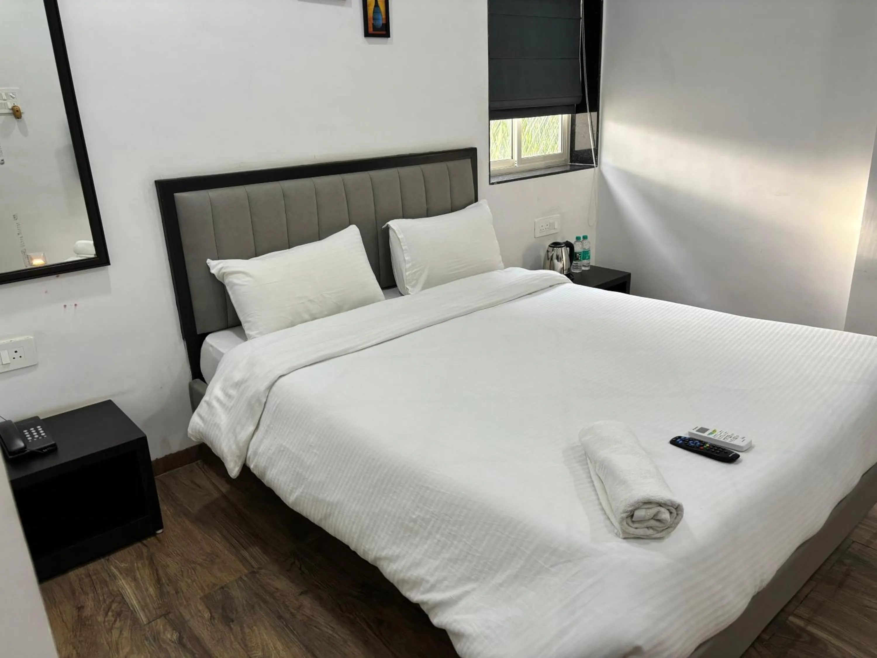 Bed in Sunny Executive