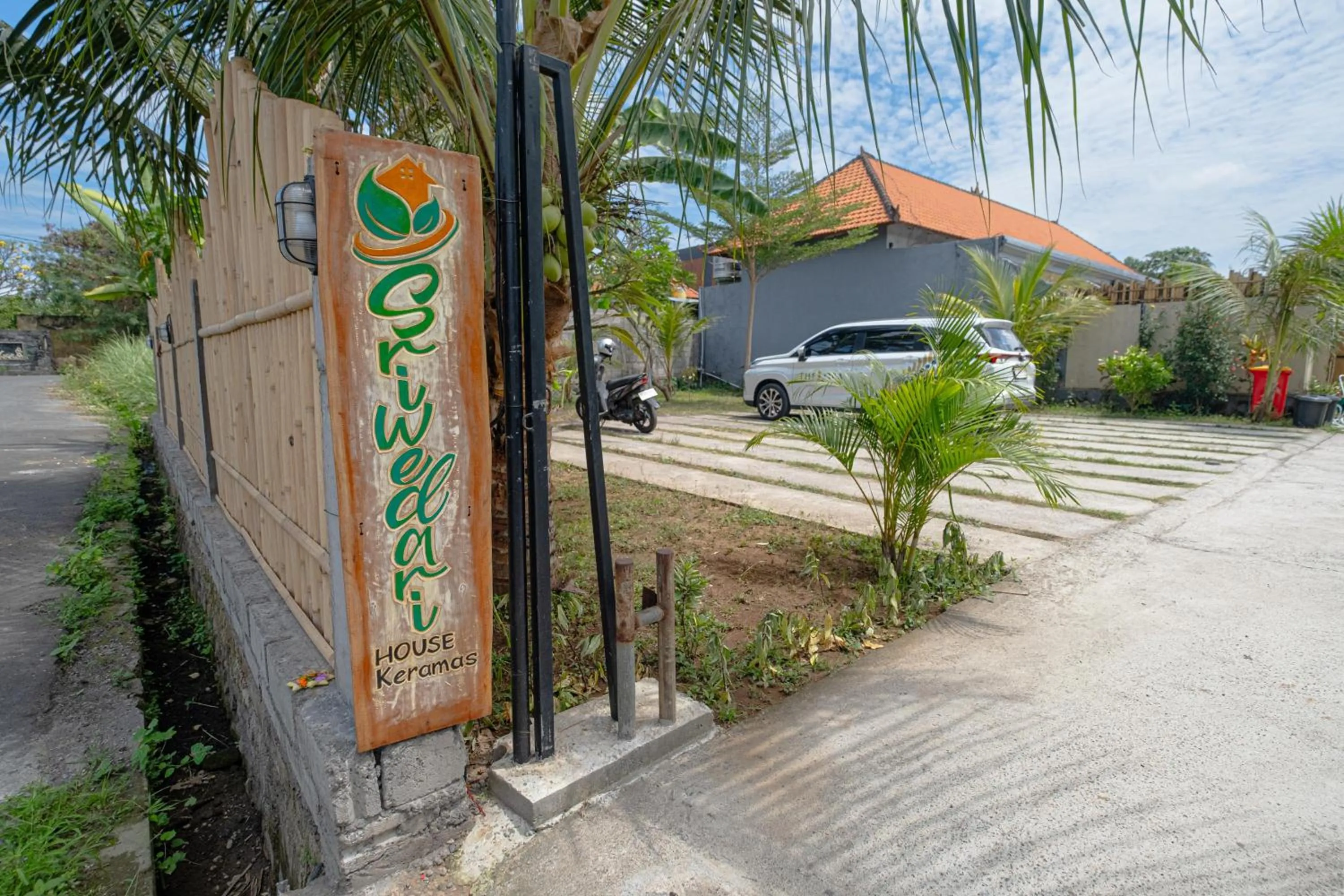 Property building in Sriwedari House Keramas