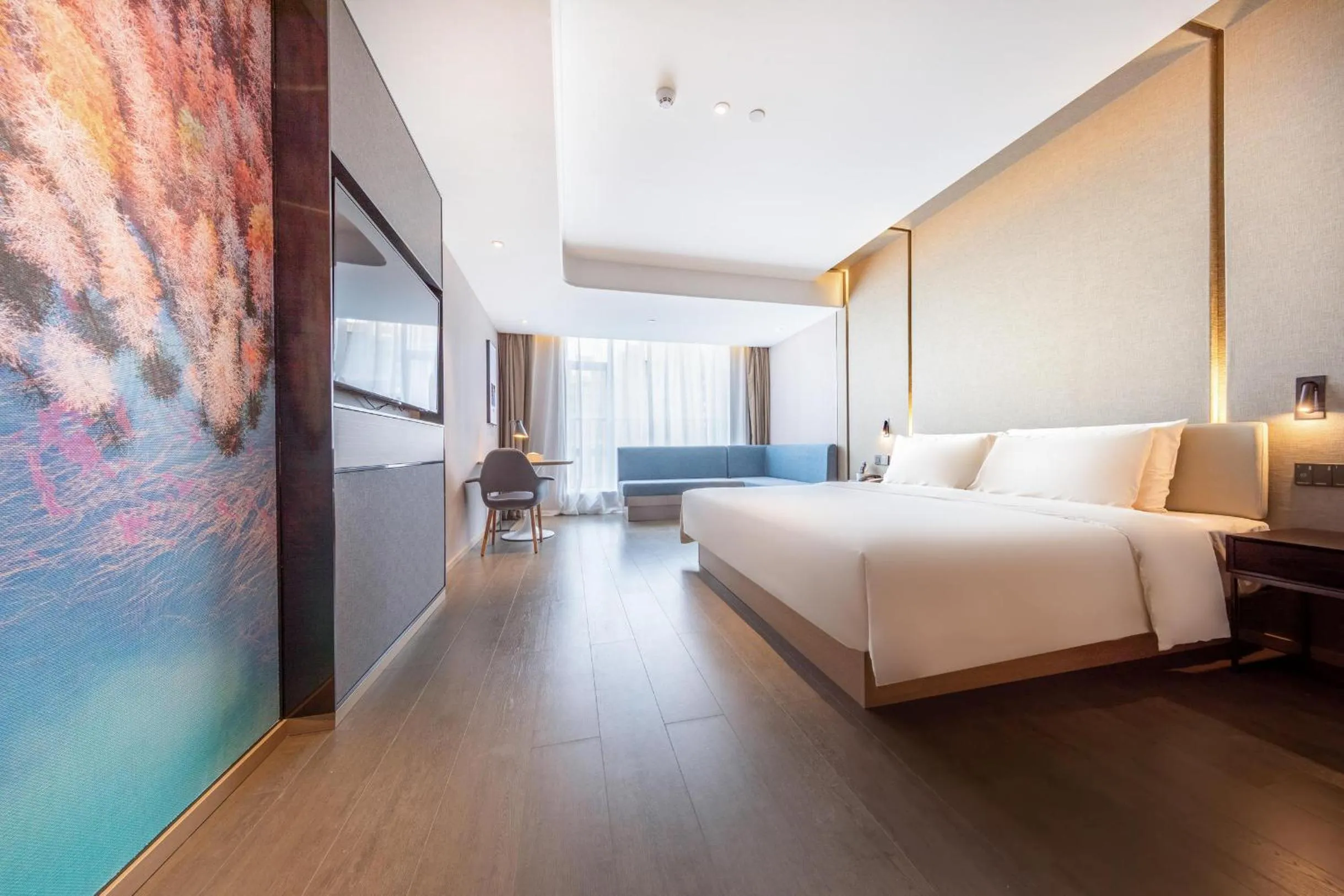 Bed in Atour Hotel Zhongshan North Station V-PARK Plaza