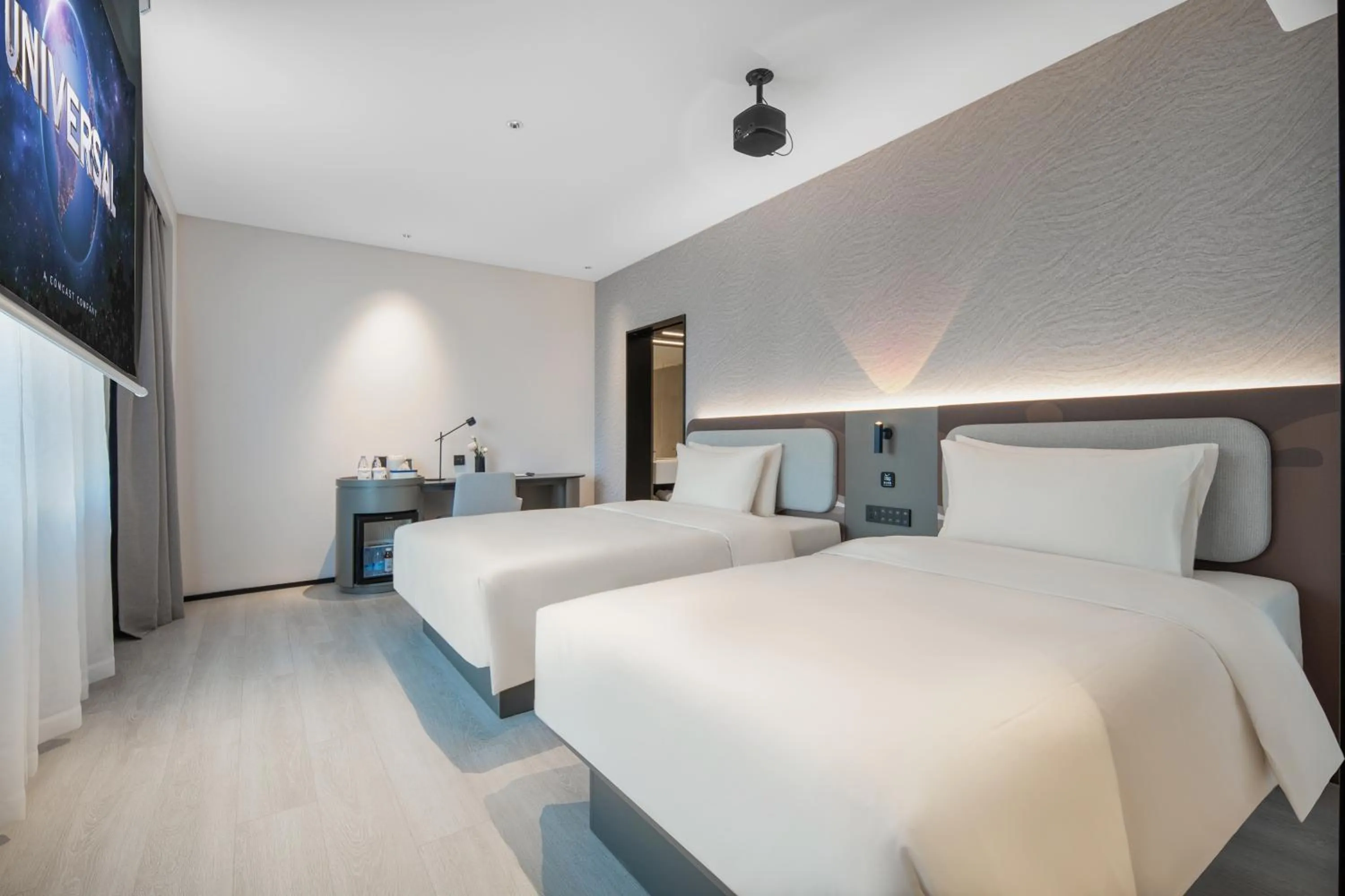 Bed in Atour Light Hotel Chengdu Shuangliu Airport Jinhua Road