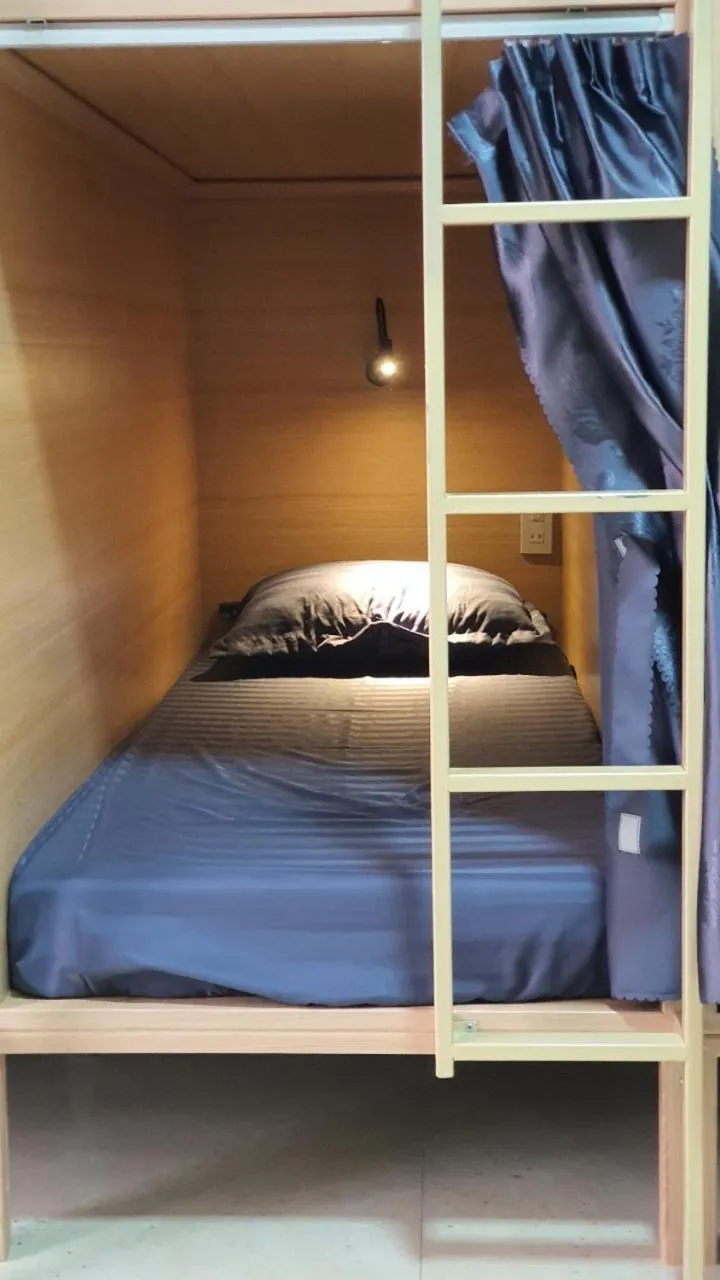 bunk bed, Bed in Nhật's Sapa Central Hostel