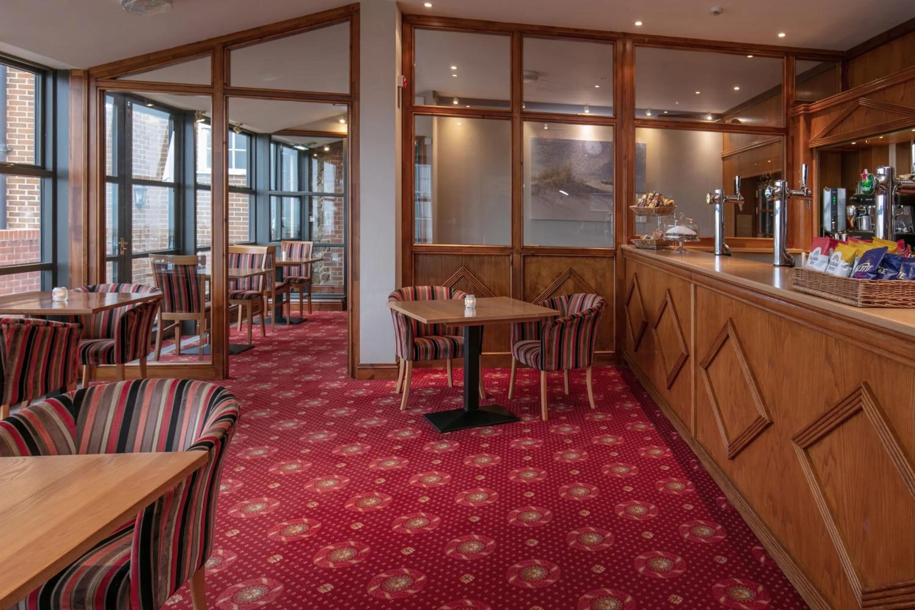 Restaurant/places to eat in Old Hunstanton Le Strange Arms Hotel