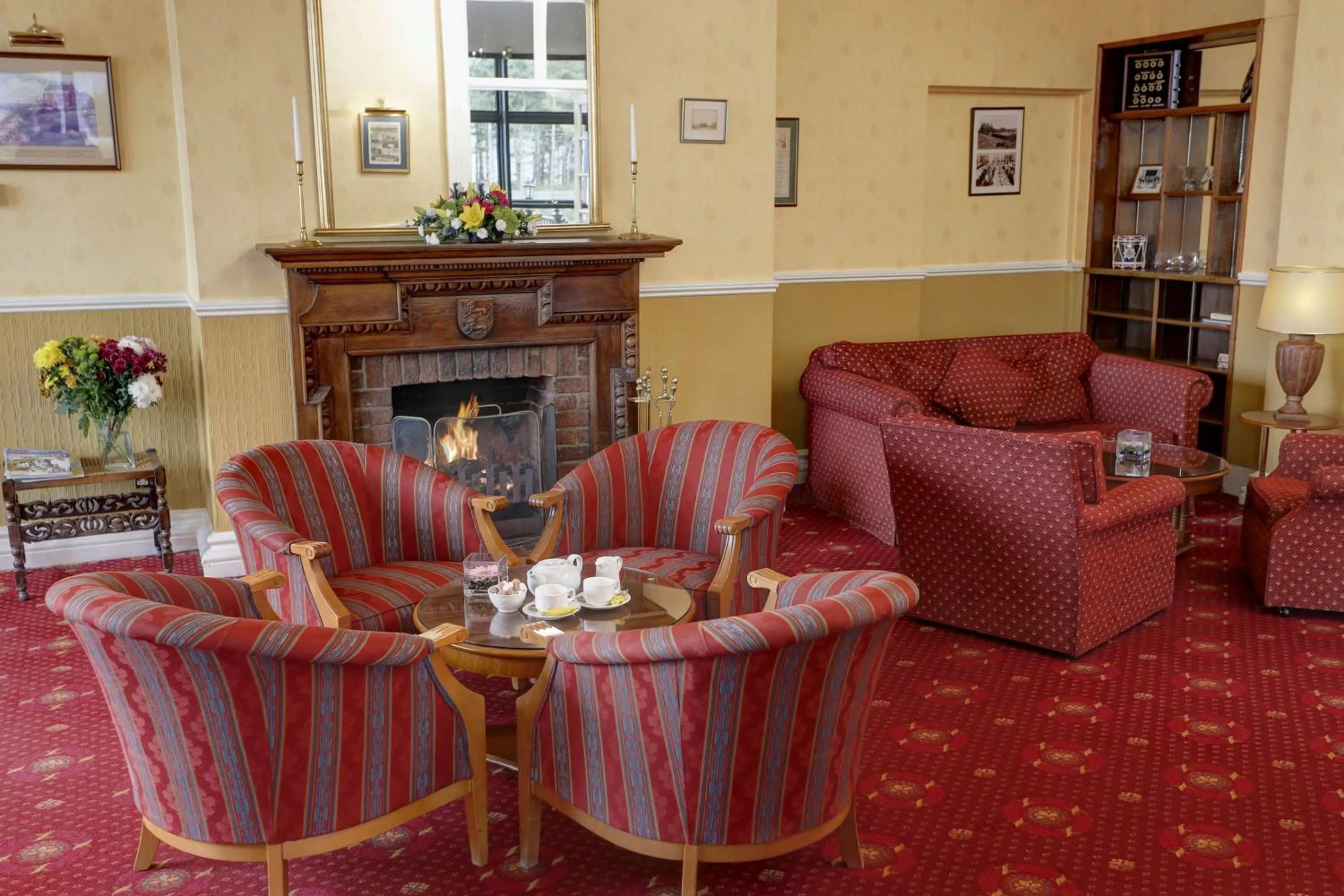 Lounge or bar in Old Hunstanton Le Strange Arms Hotel