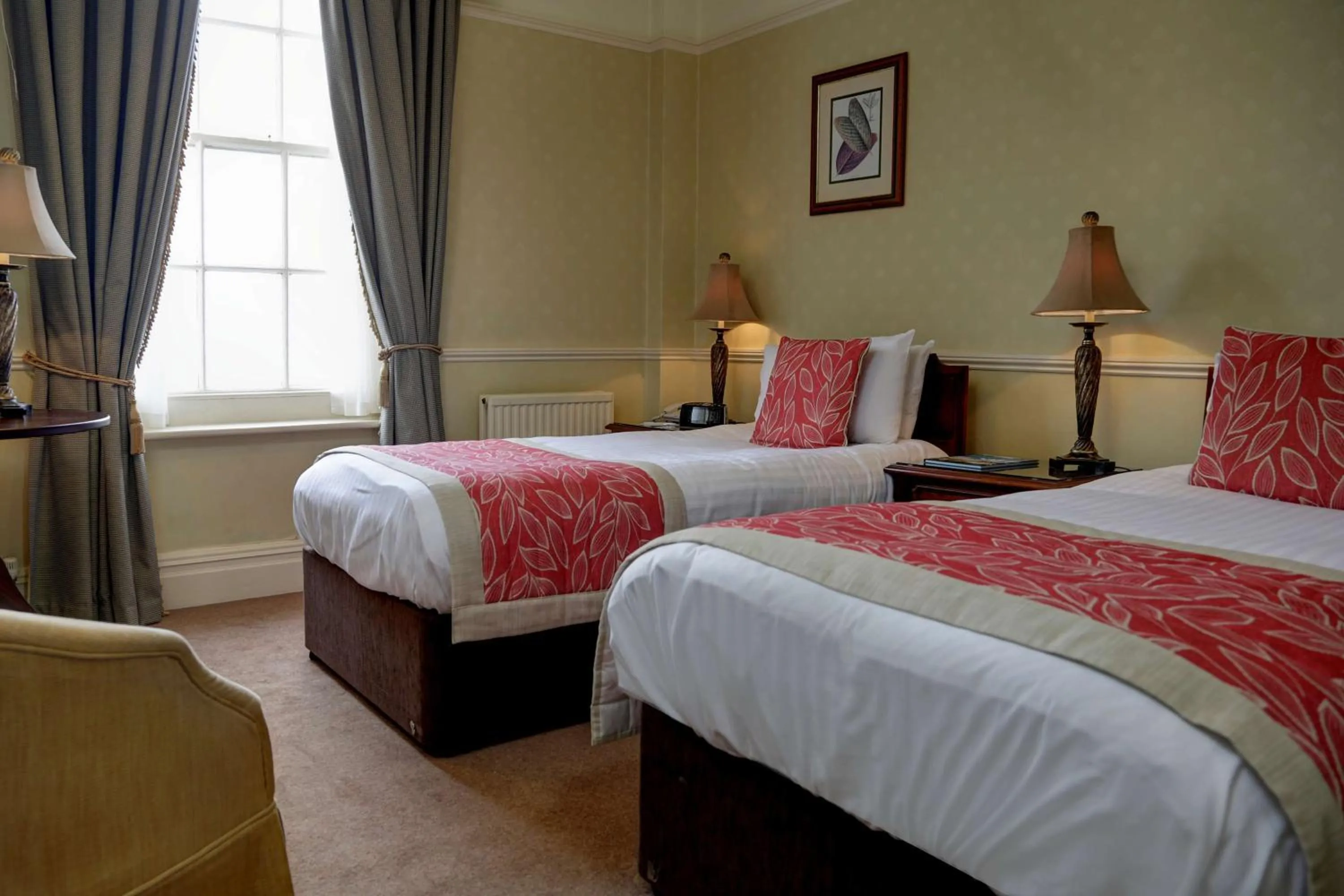 Photo of the whole room, Bed in Old Hunstanton Le Strange Arms Hotel